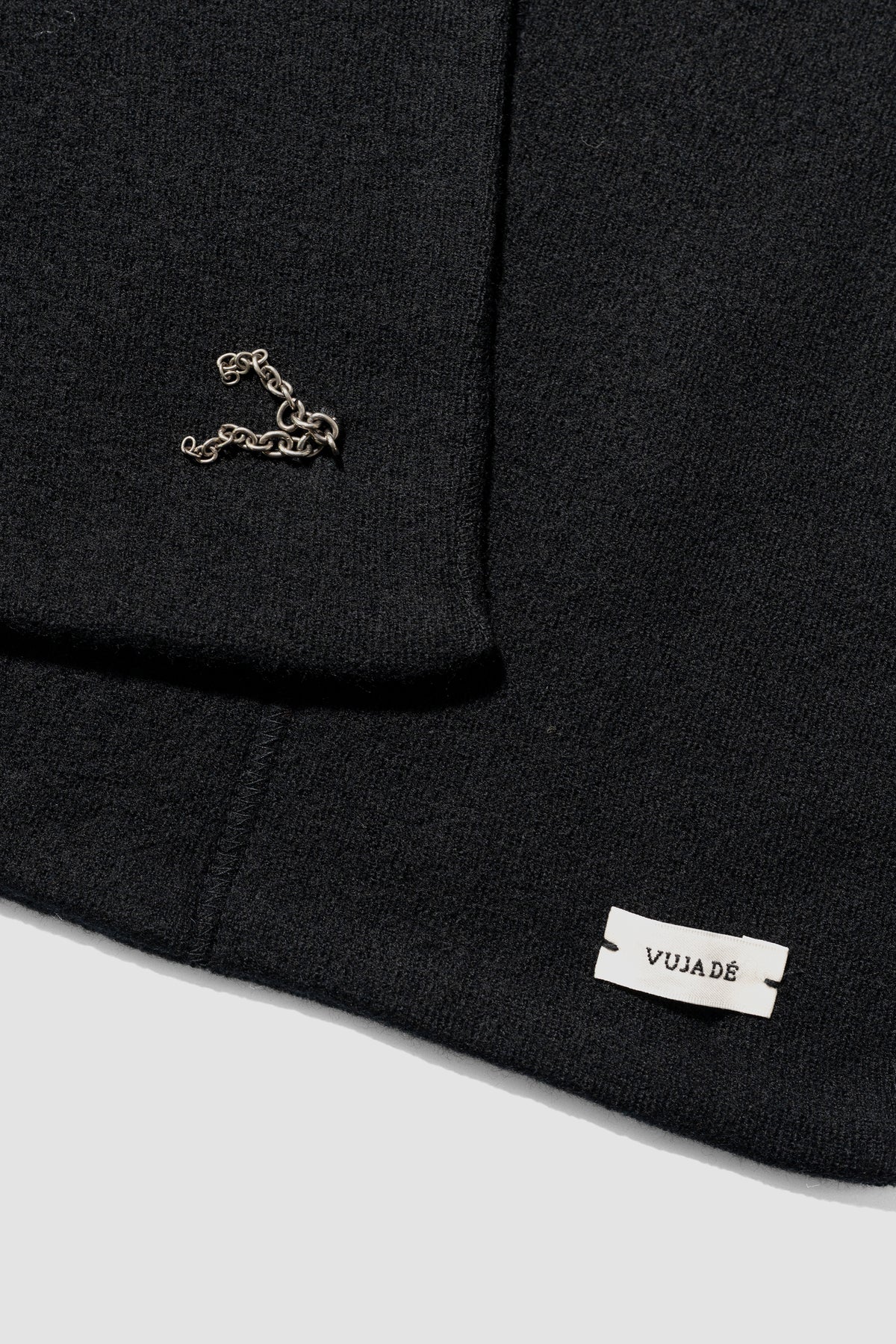 VUJA DÉ / Nova Embellished Scarf in Boiled Wool "Black"