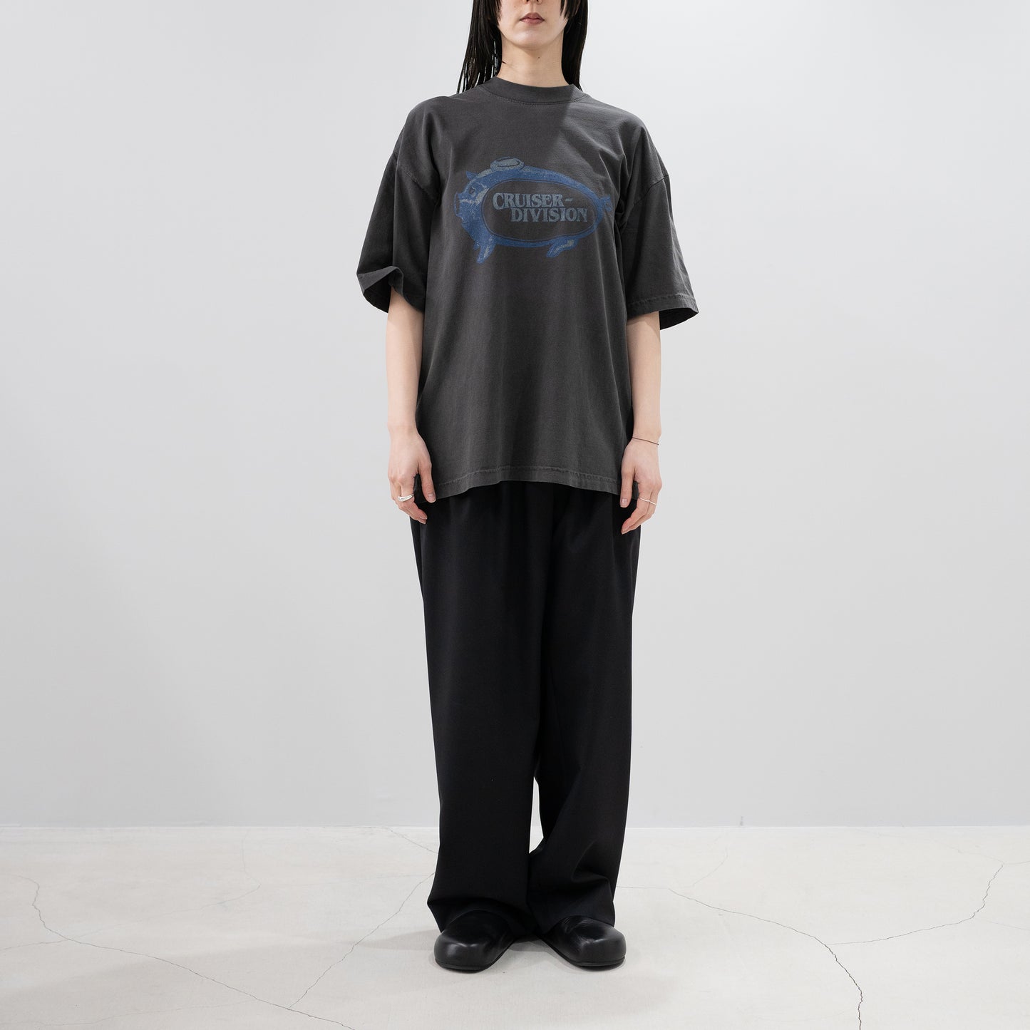 ESSAY/ OVERSIZED GARMENT DYE T-SHIRT "PIGGY BANK"