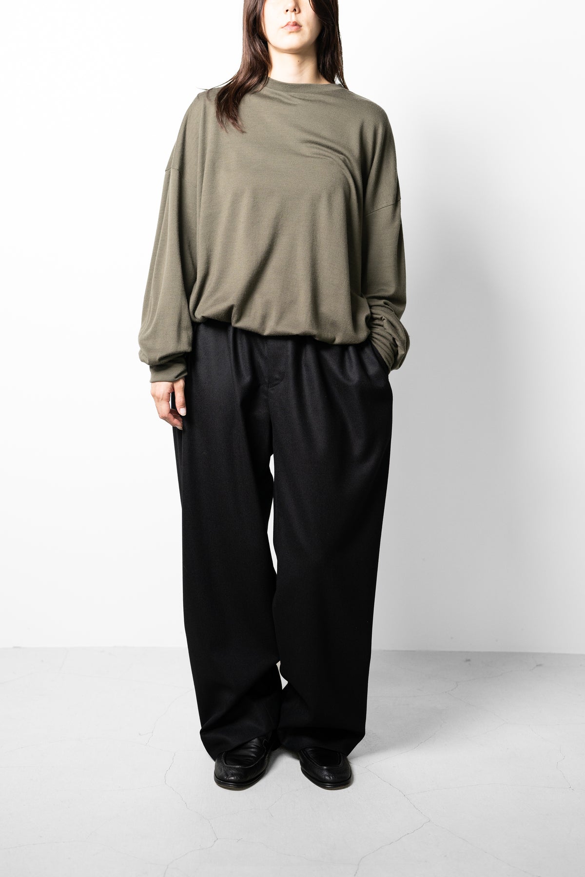 barbell object / wool bo top "khaki"