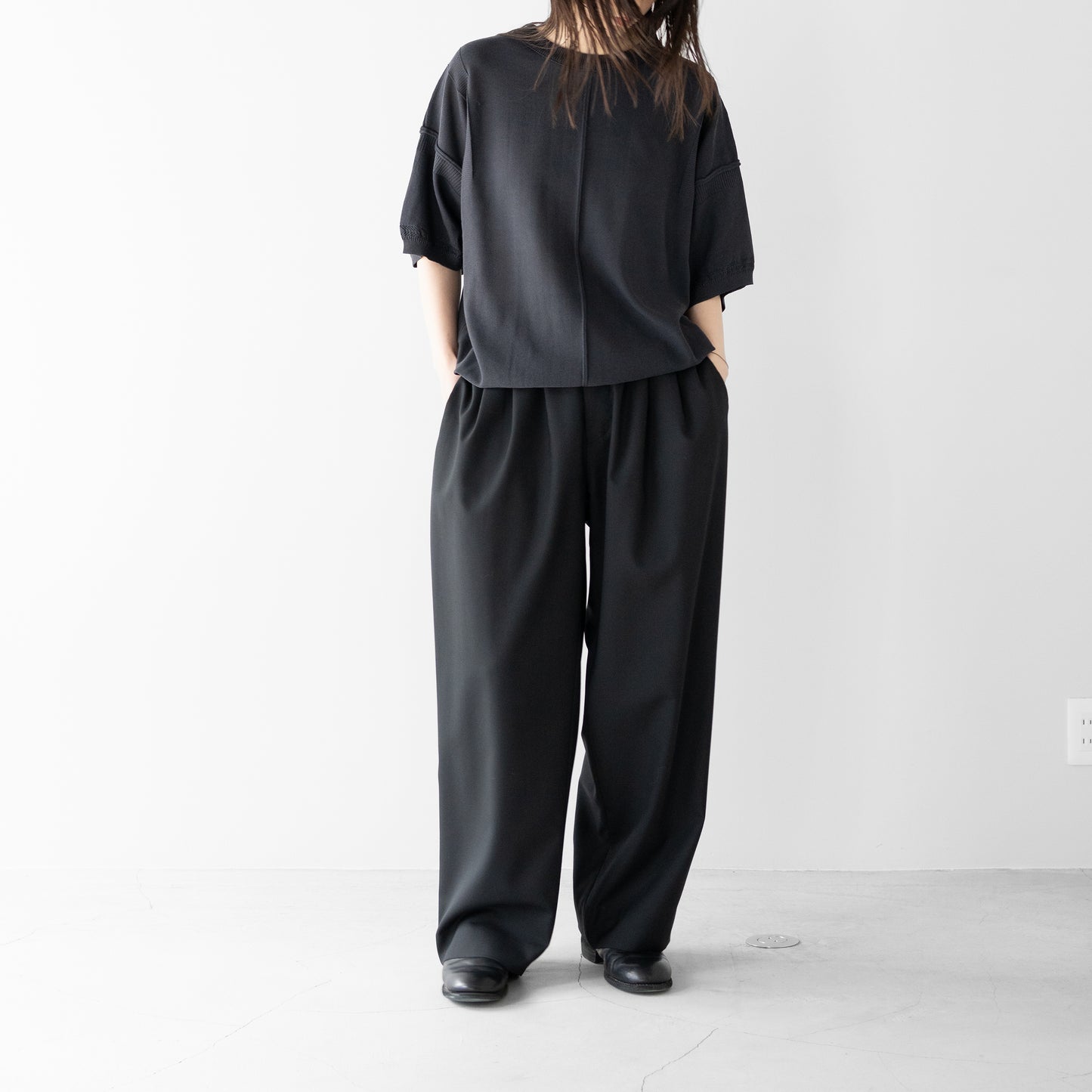 YASHIKI / Mebuki S/S Knit "CHARCOAL"