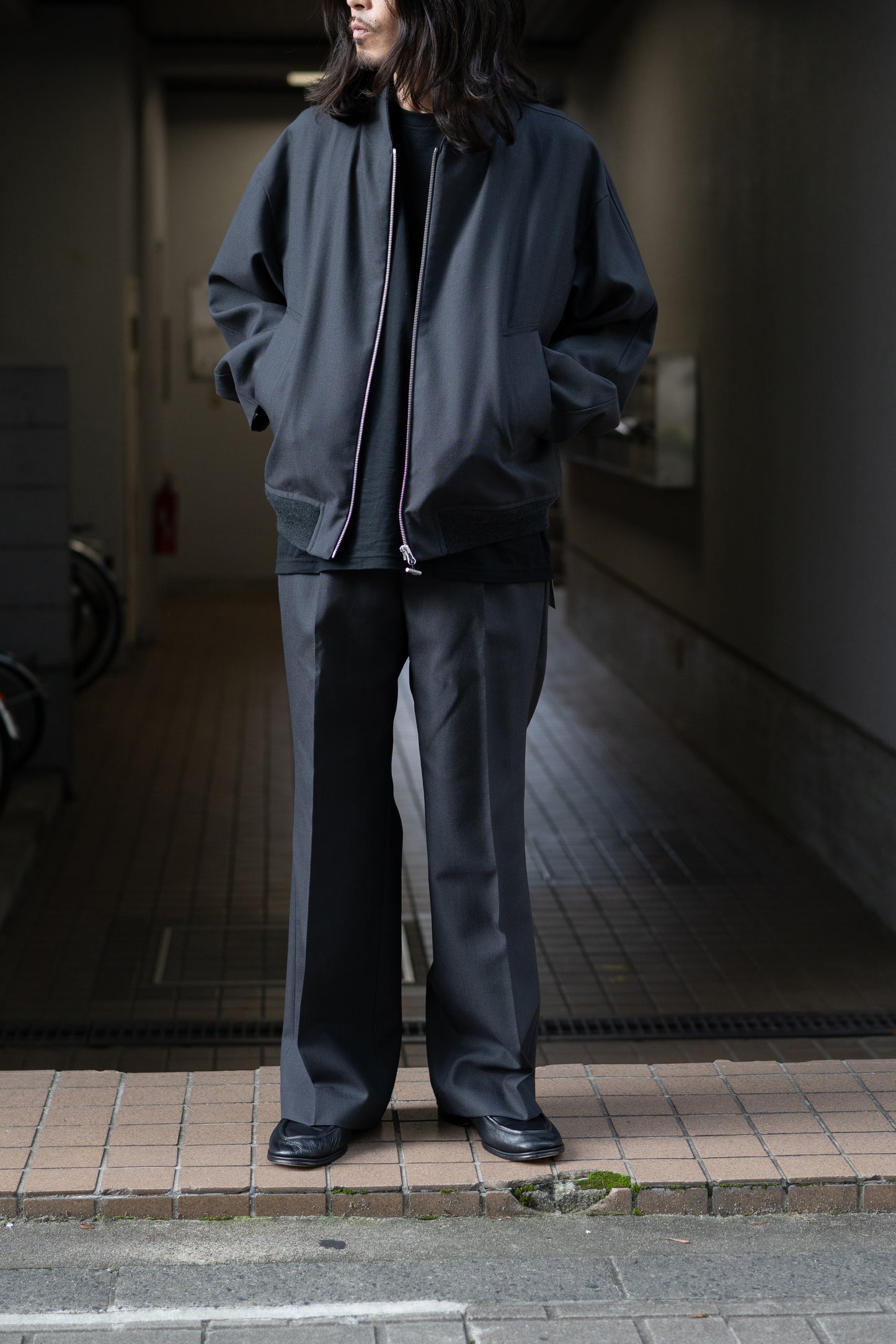 paratrait/ WOOL NONKE SLACKS "GRAY"