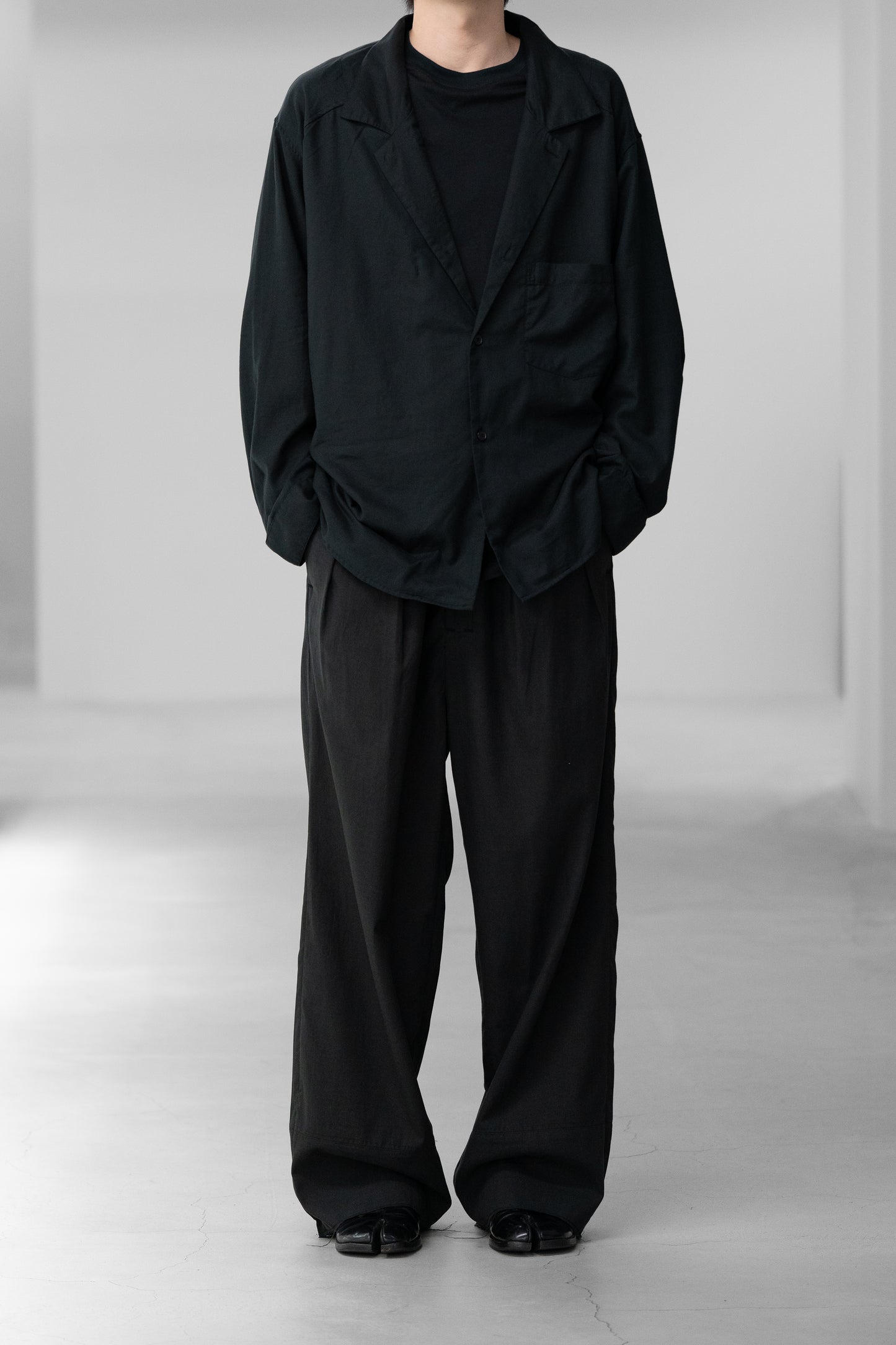 ANCELLM / C/S TAILORED SHIRT "BLACK"