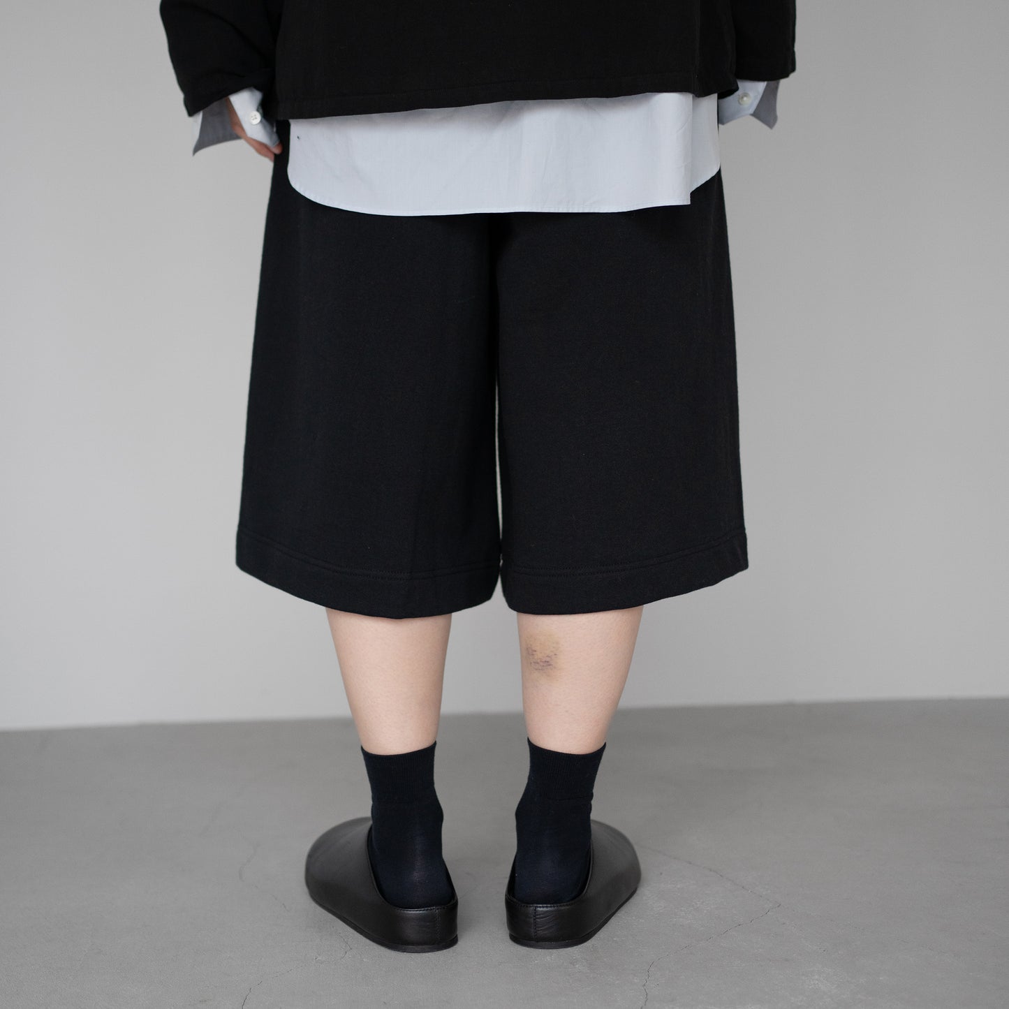 ROTOL/ Double Tuck Hakama Sweat Shorts "BLACK"