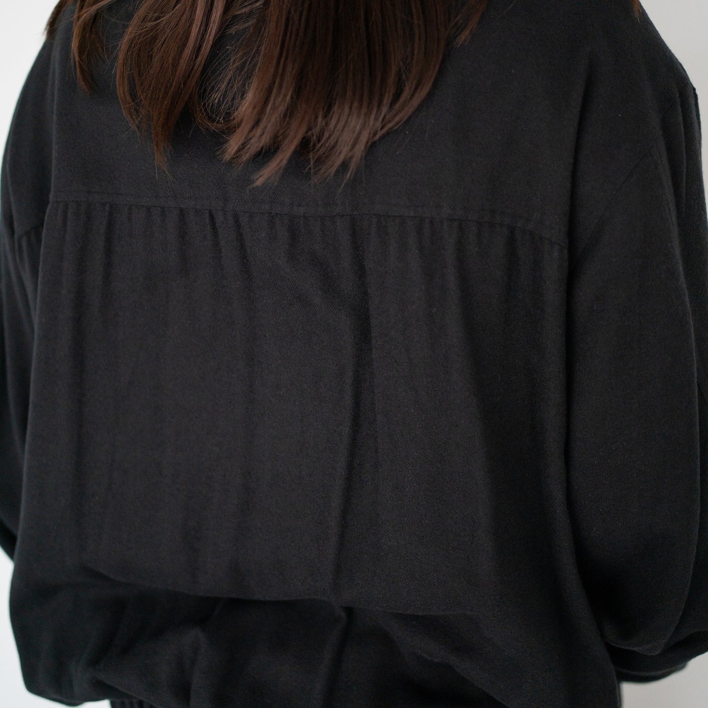 ssstein/ RAYON SILK FLANNEL SHIRRED LIGHT ZIP JACKET "BLACK"