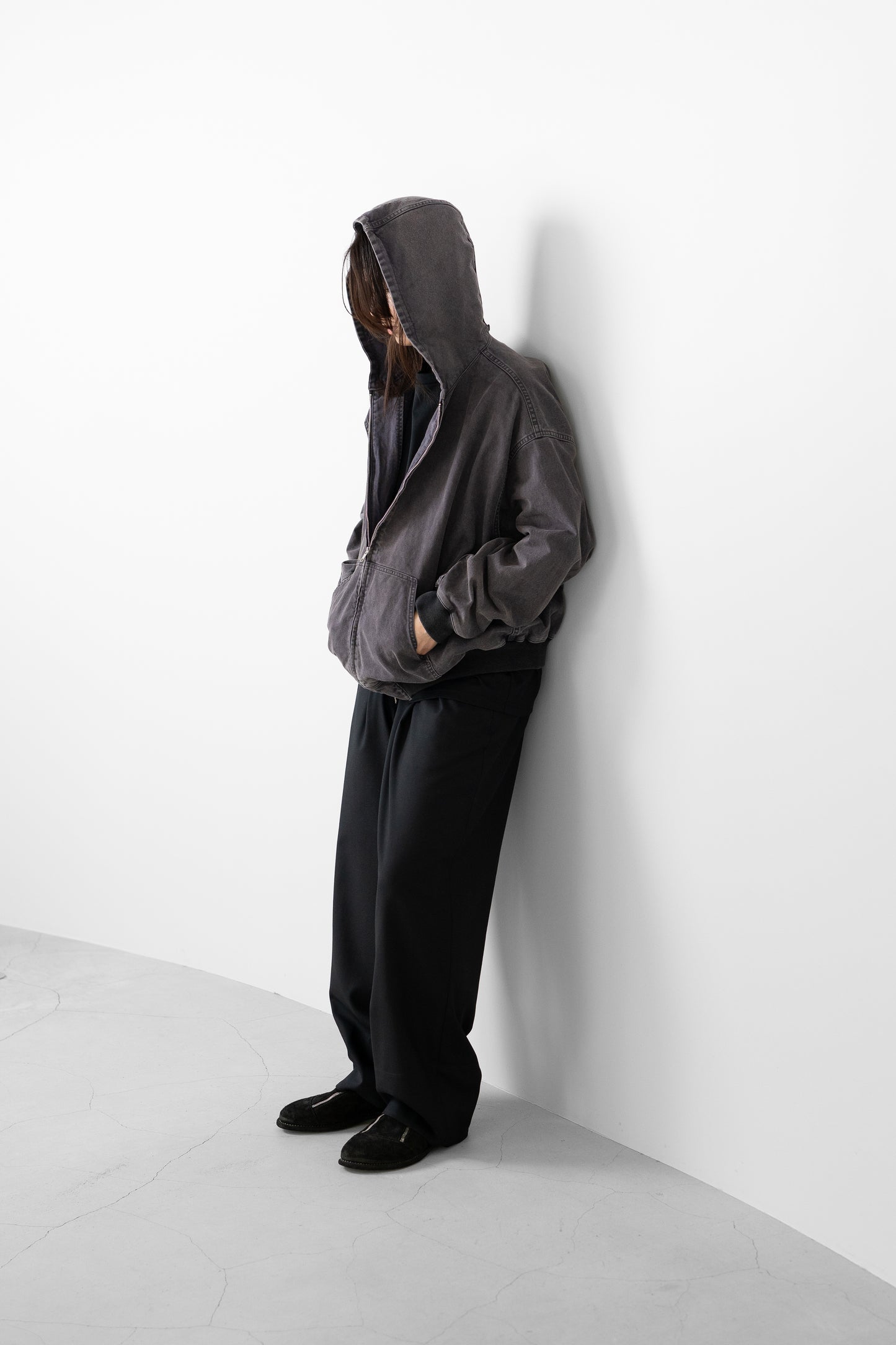 ssstein/ SULFUR DYED OXFORD VINTAGE HOOD JACKET "BLACK"