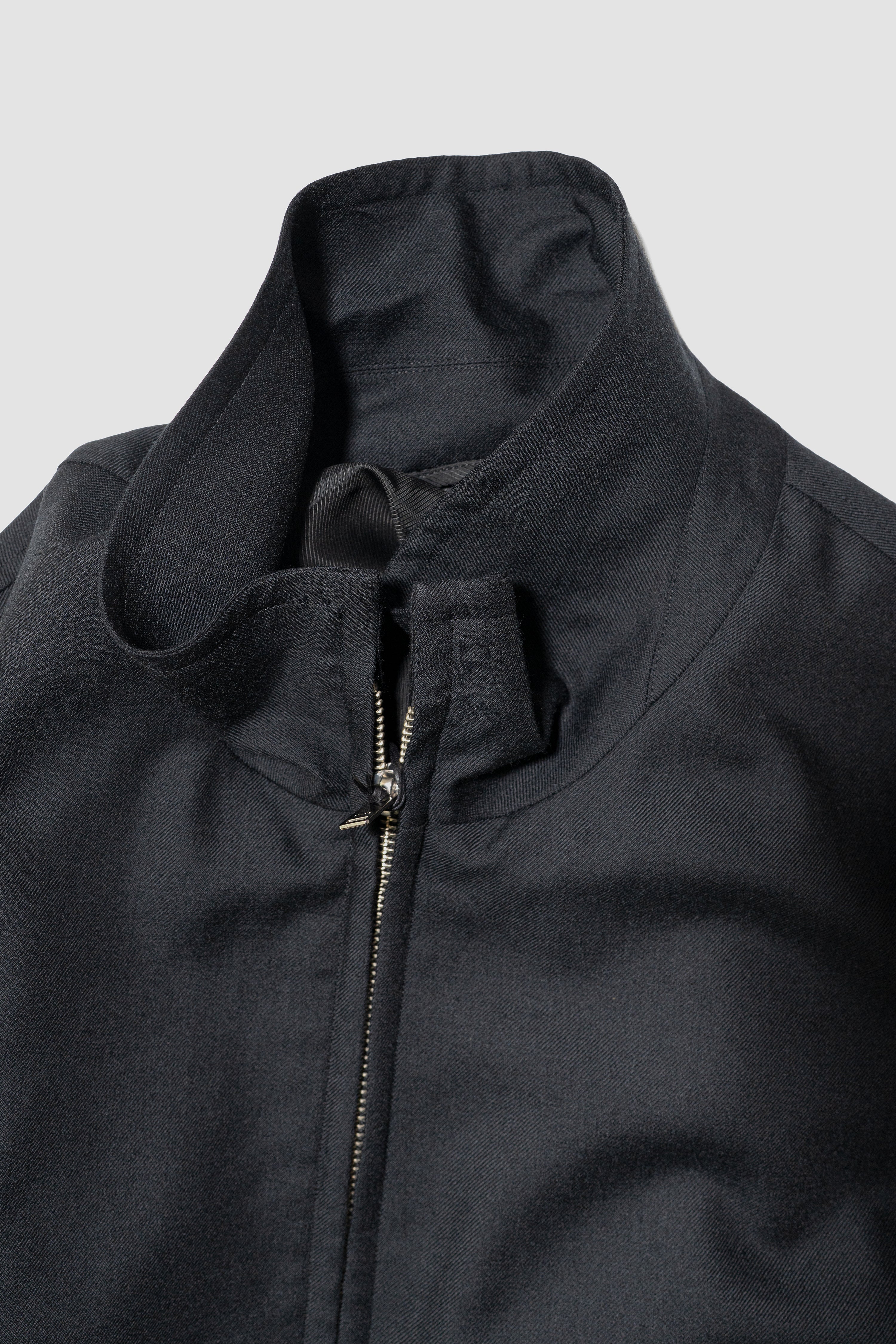 YOKE(ヨーク)/ Sculptural Wired Zip Blouson 