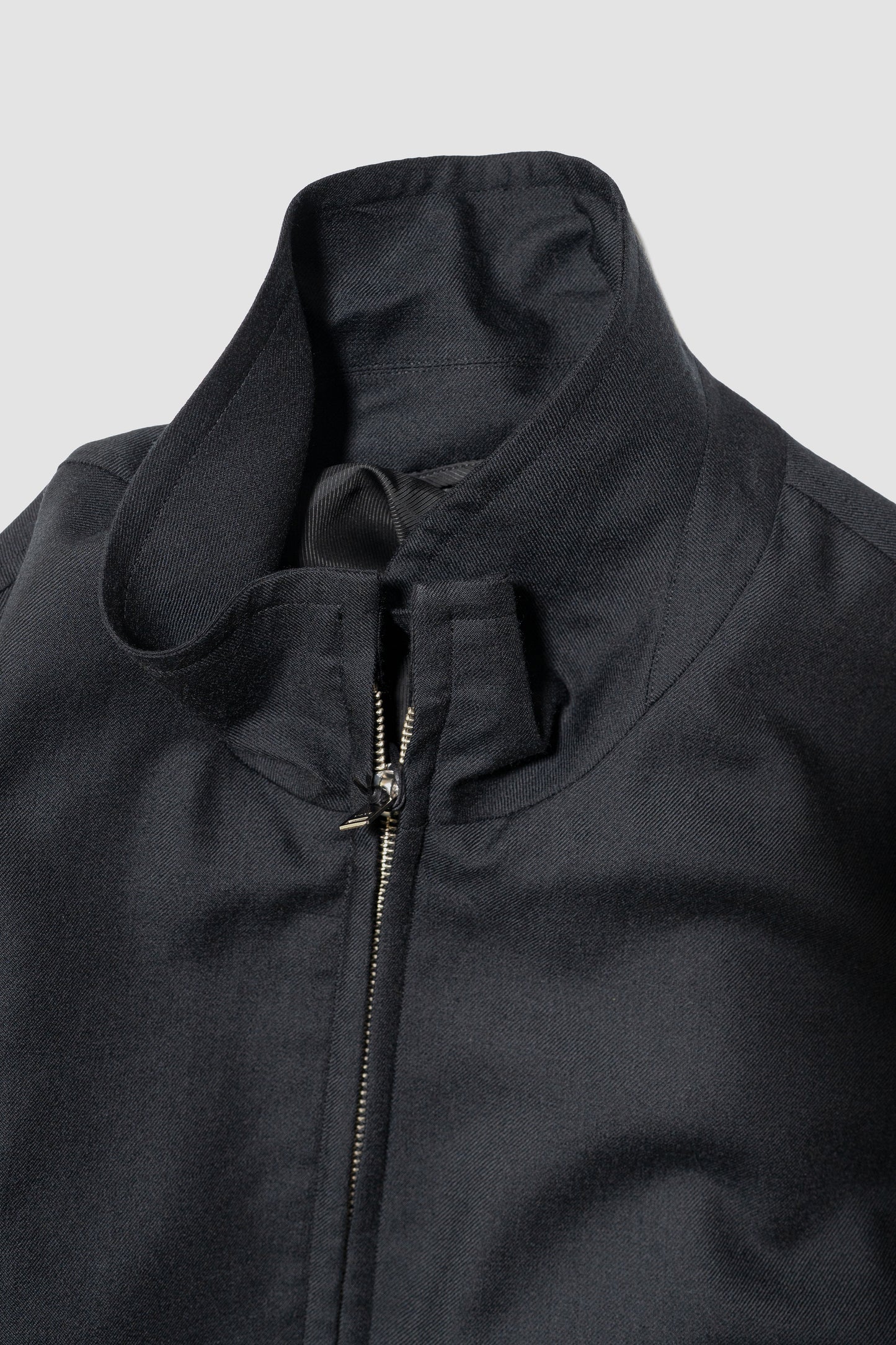 YOKE/ Sculptural Wired Zip Blouson "Carbon"