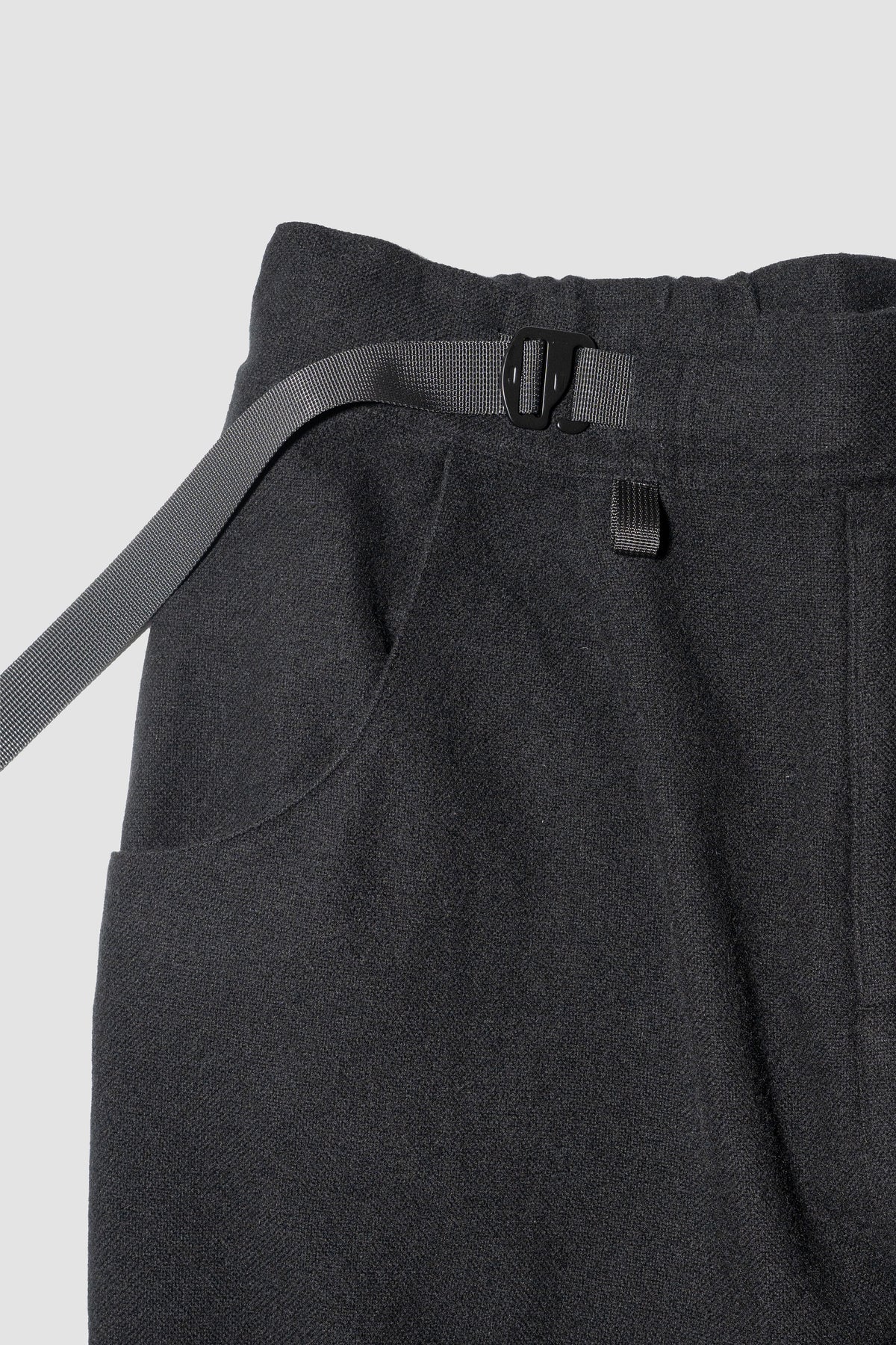 barbell object / jg pt "black"
