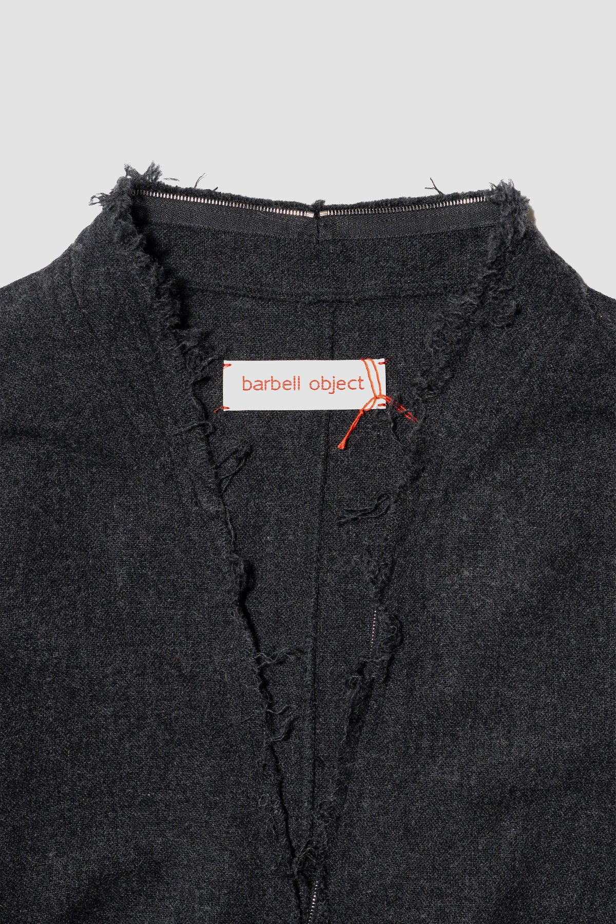 barbell object / v top "charcoal"