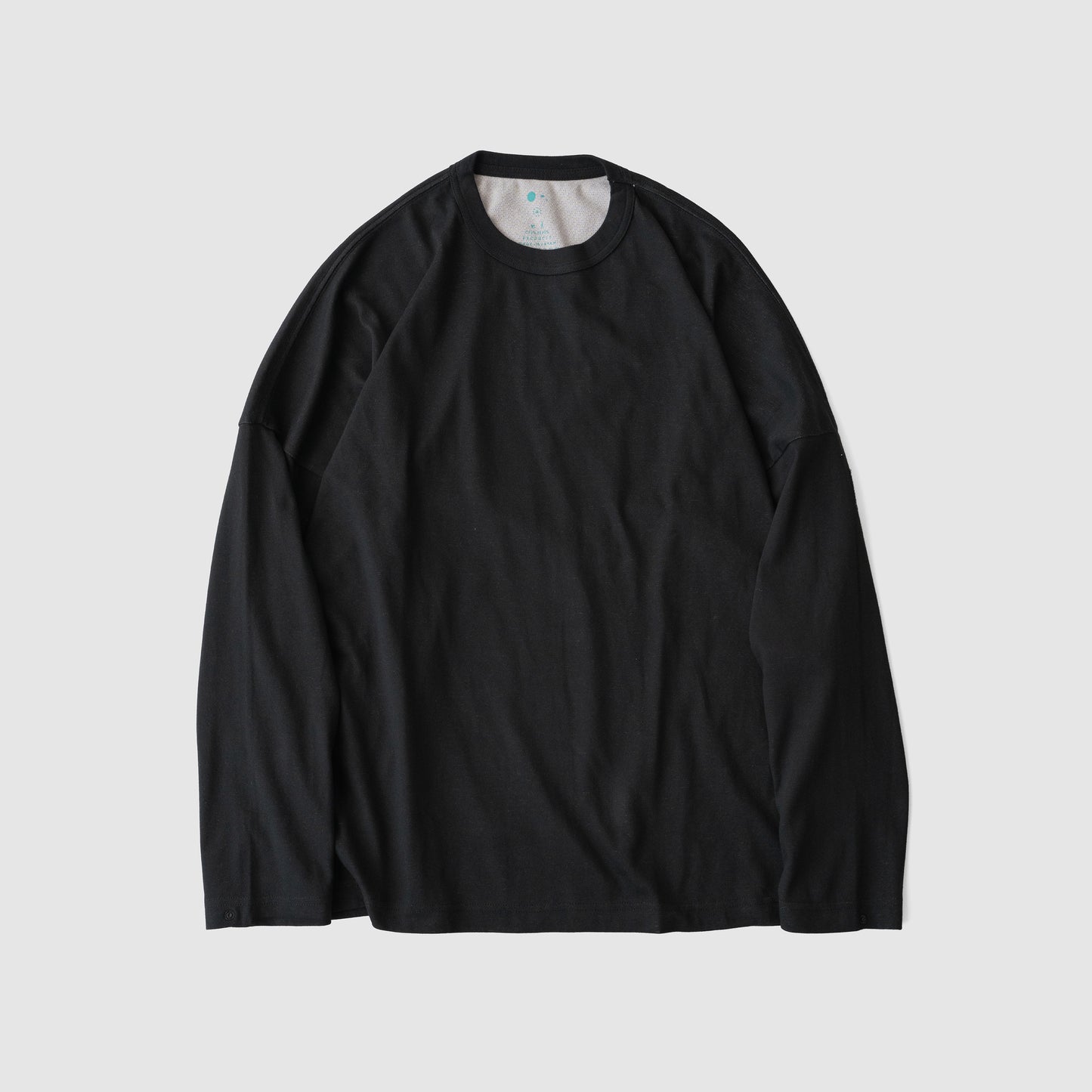 O- /  FLAT - L/S "Black"
