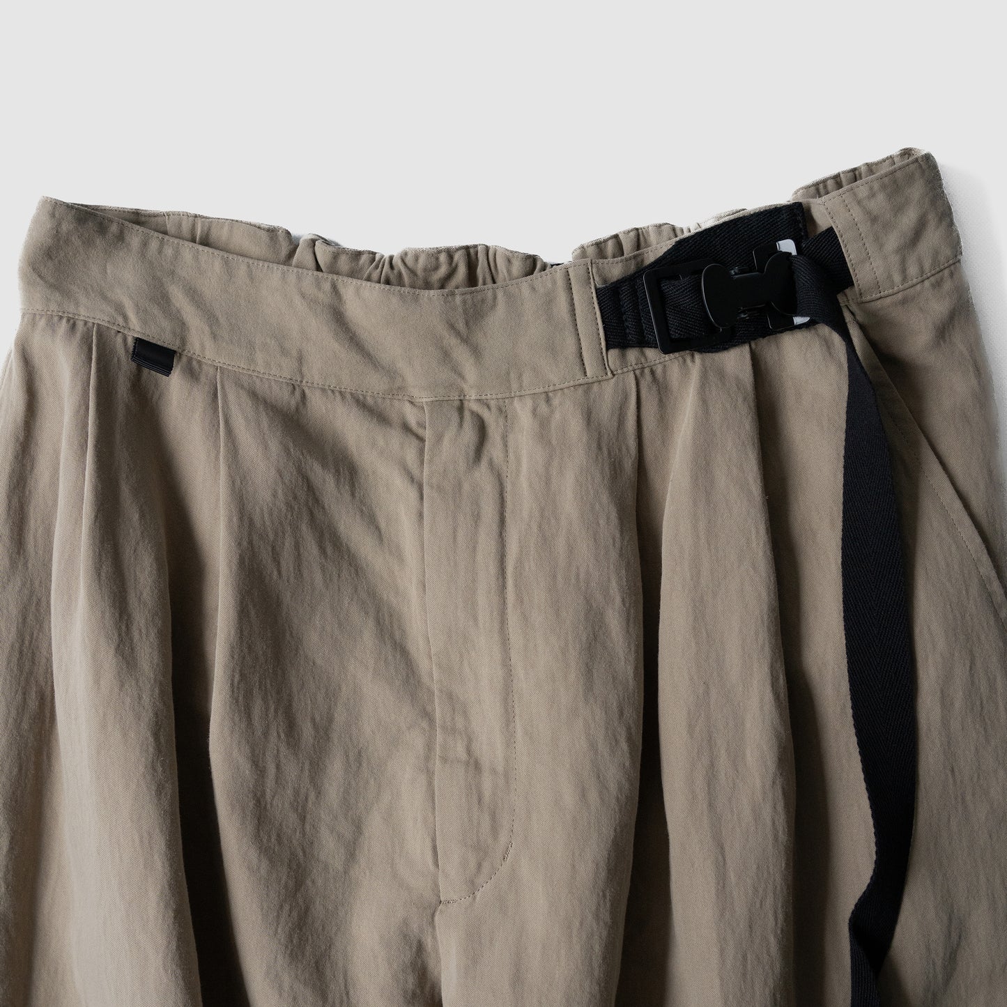 barbell object / clip pt "beige"