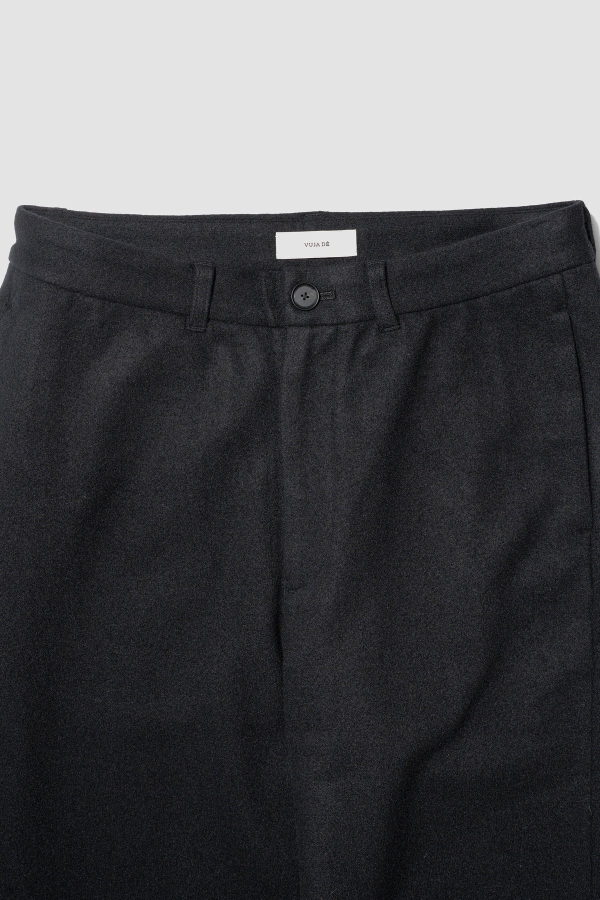 VUJA DÉ / Otis Wide-Leg Trousers in Wool/Cashmere "Black"