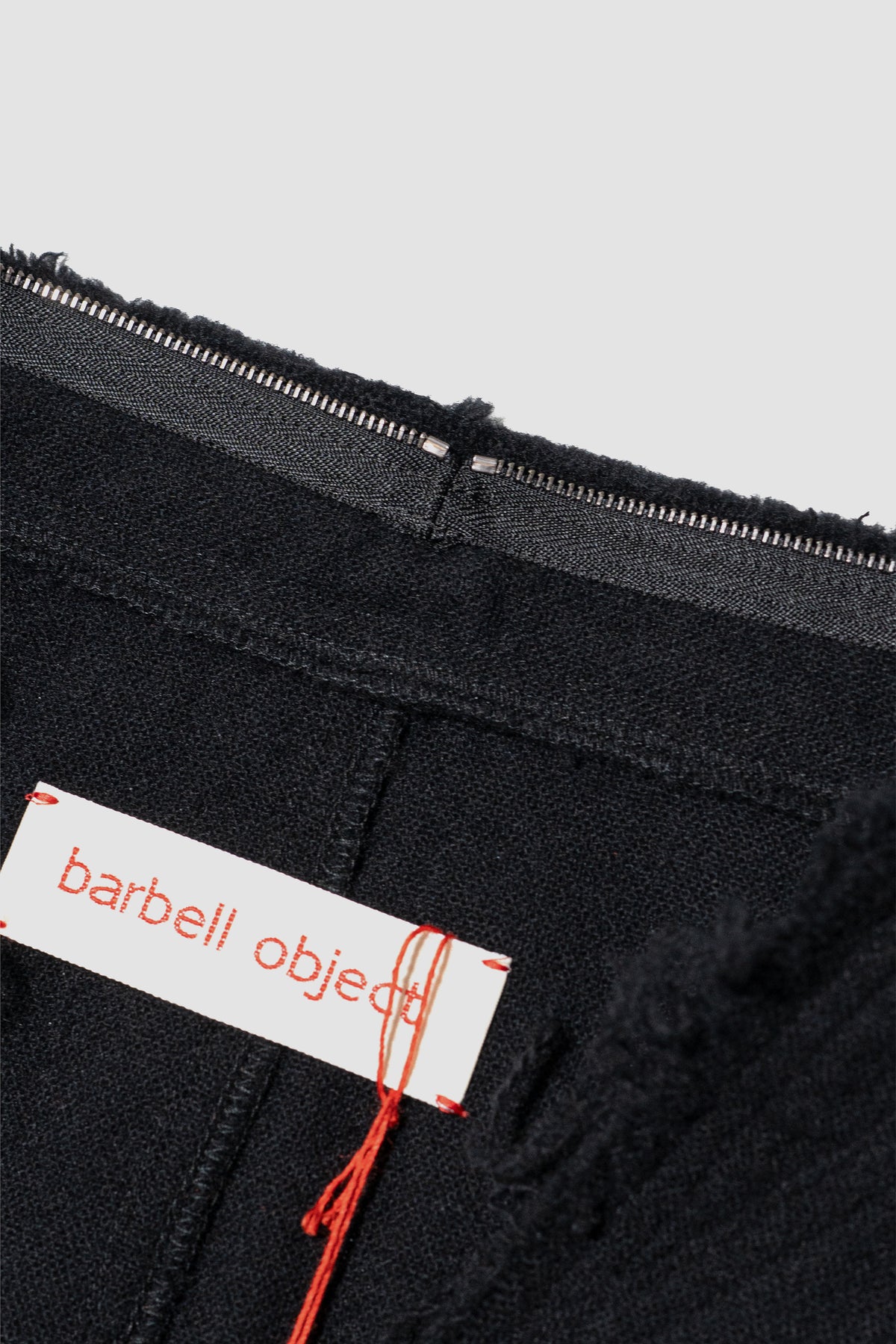 barbell object / v top "black"