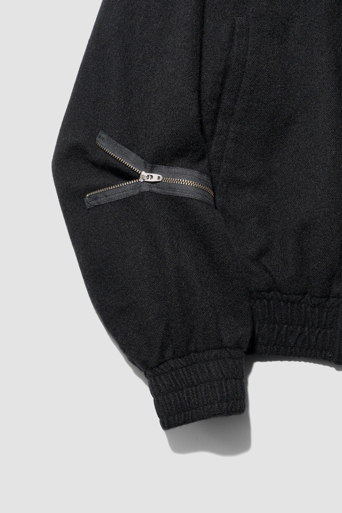 barbell object / zipper ma-1 "black"