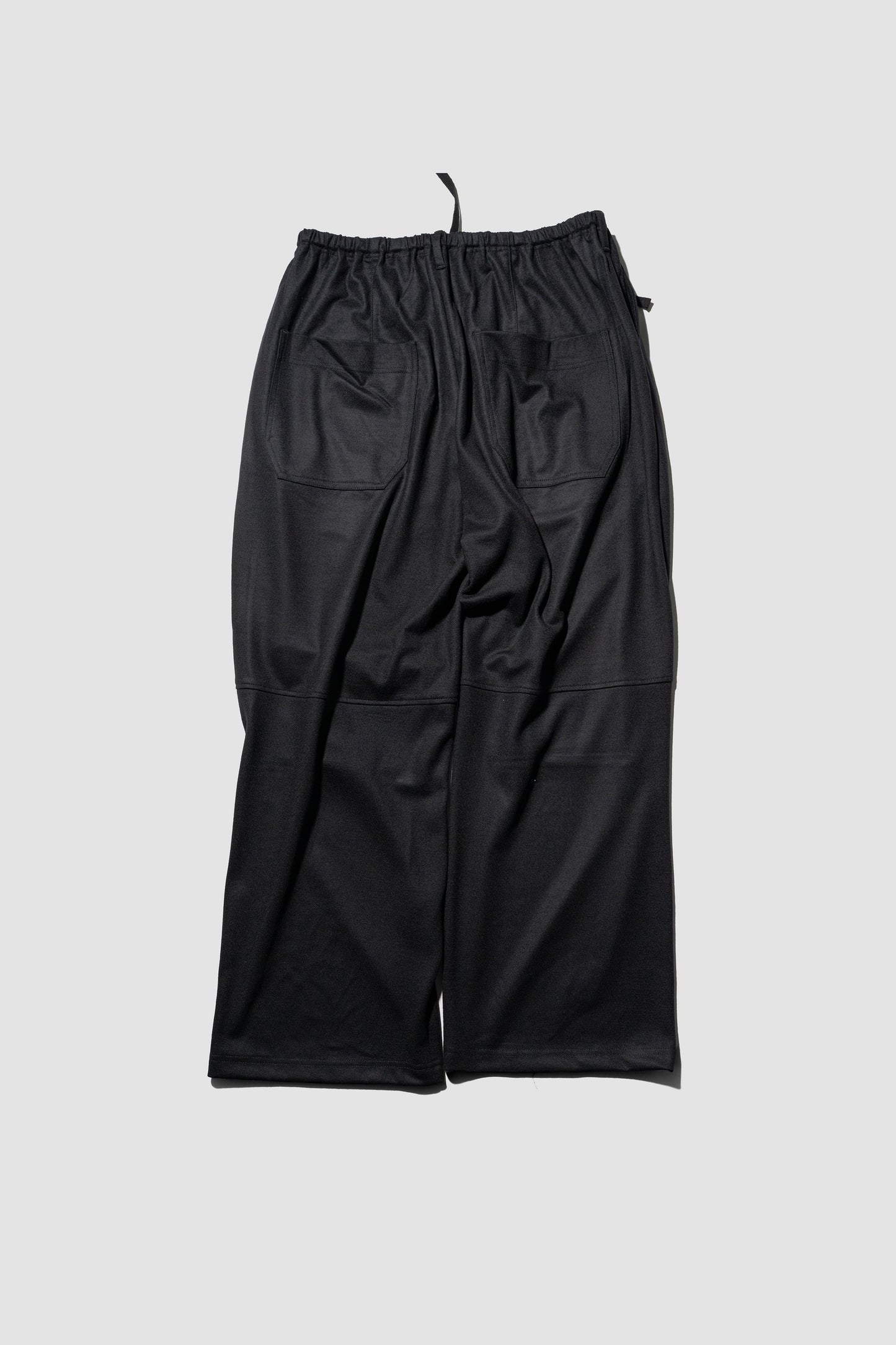 ANCELLM / WOOL CUT KNEE TUCK SLACKS "BLACK"