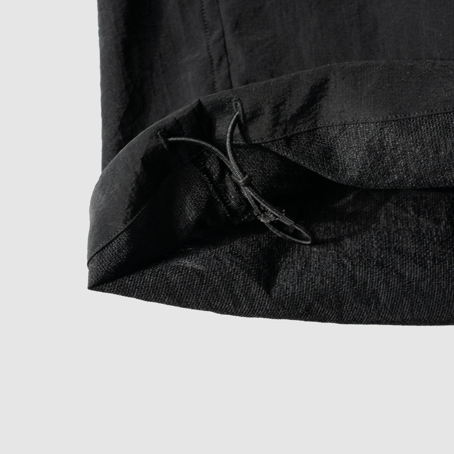 paratrait/ BARK SKIN EASY PT "BLACK"