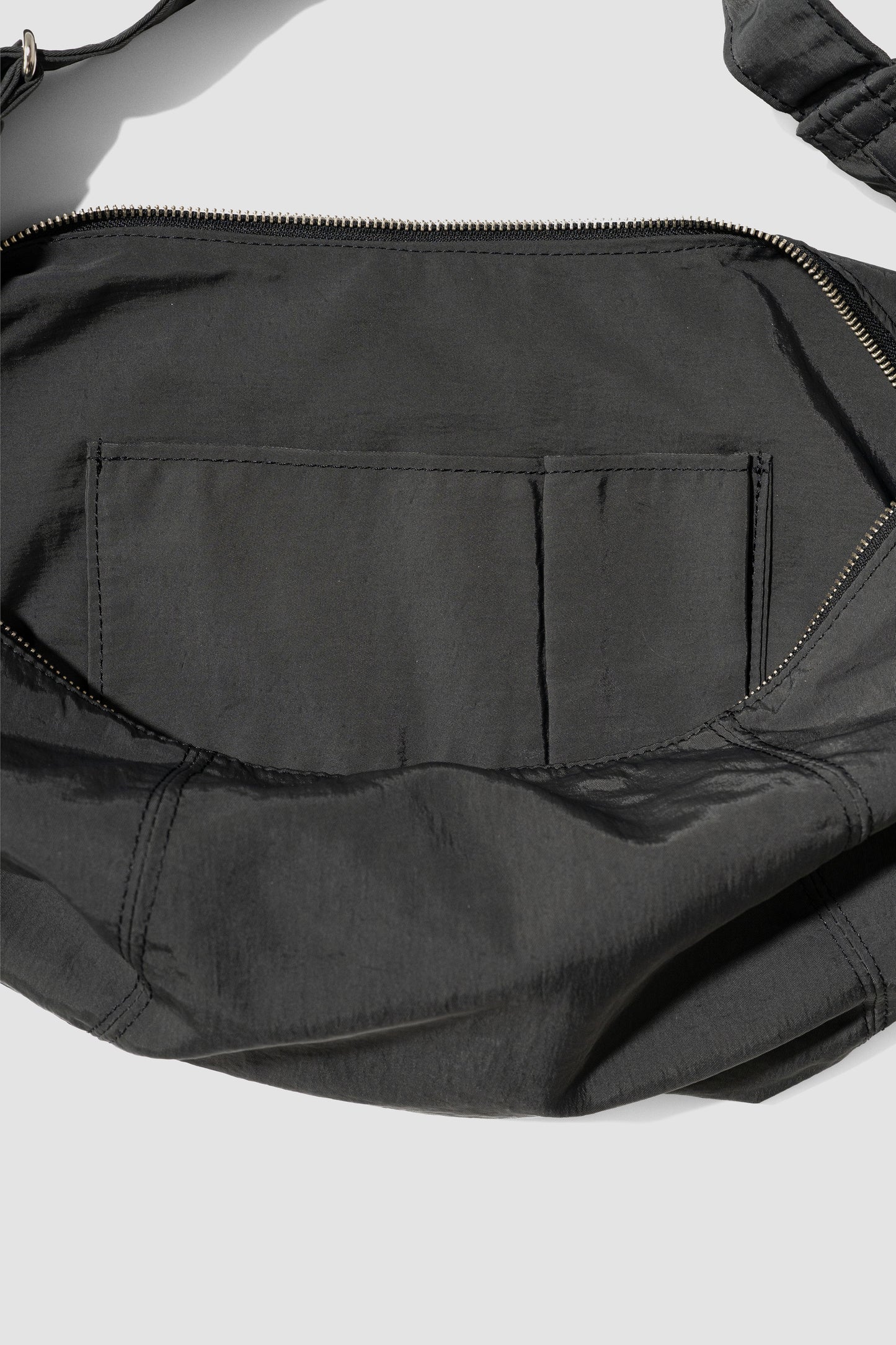 YOKE/ Nylon Circle Shoulder Bag "BLACK"