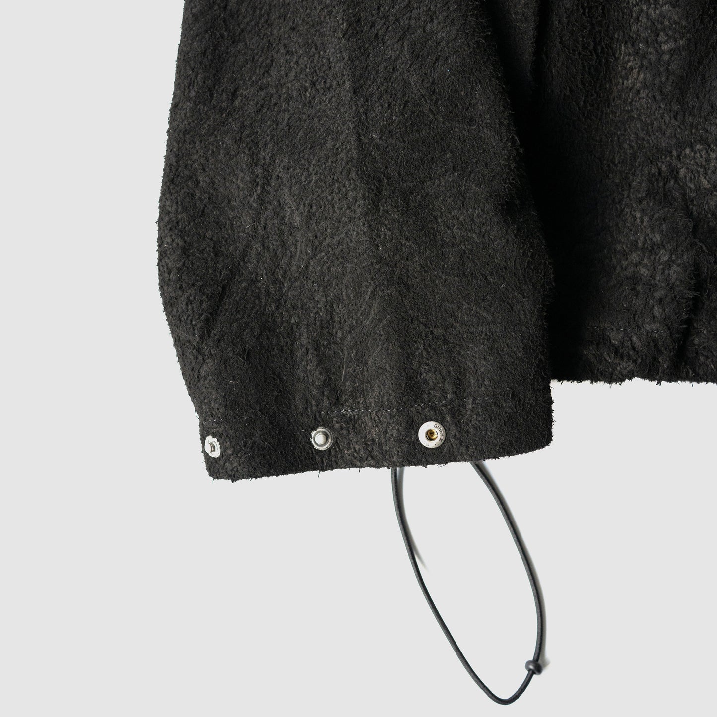 barbell object / nb hn top "black"