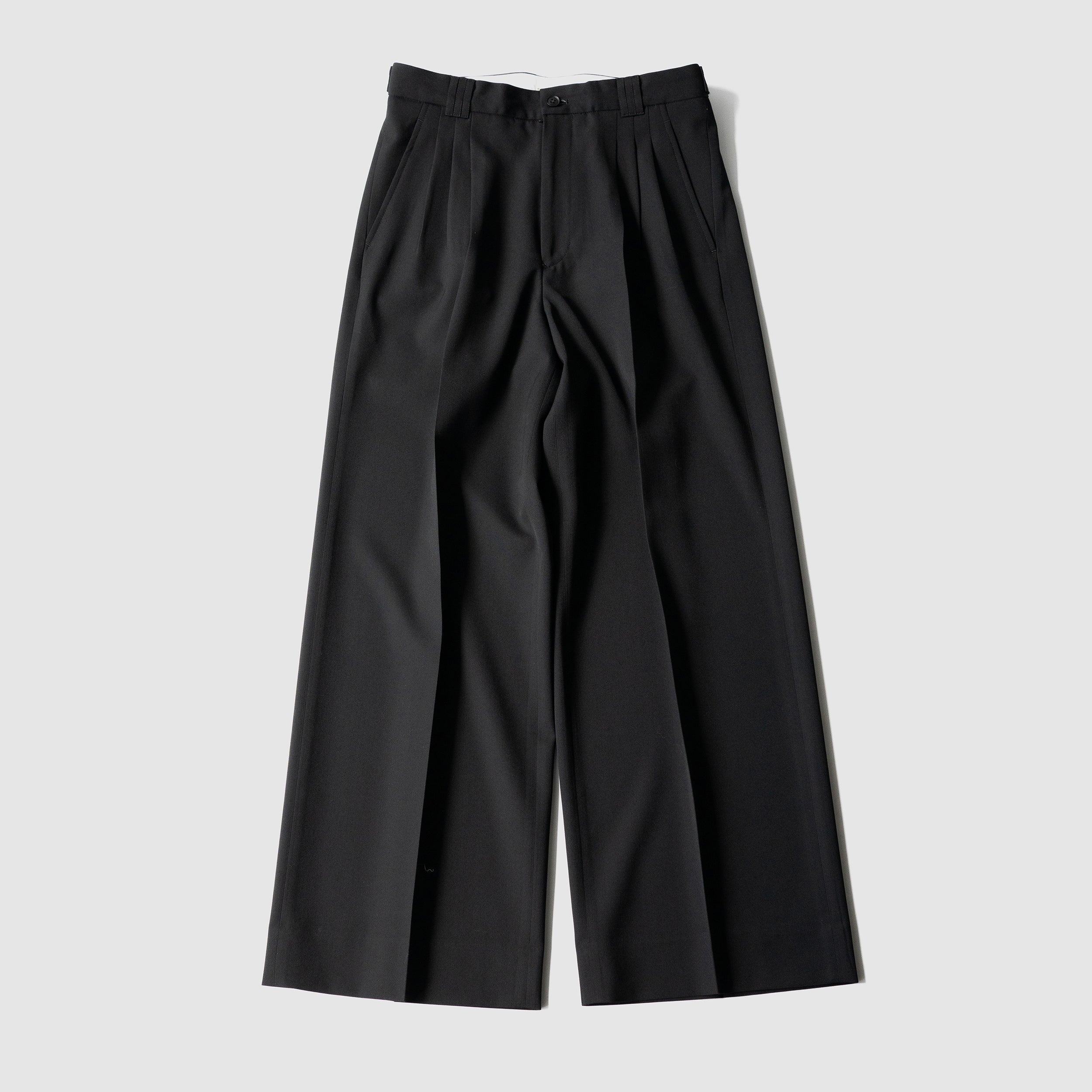 YOKE(ヨーク)/ 3pleated Wide-leg Trousers 