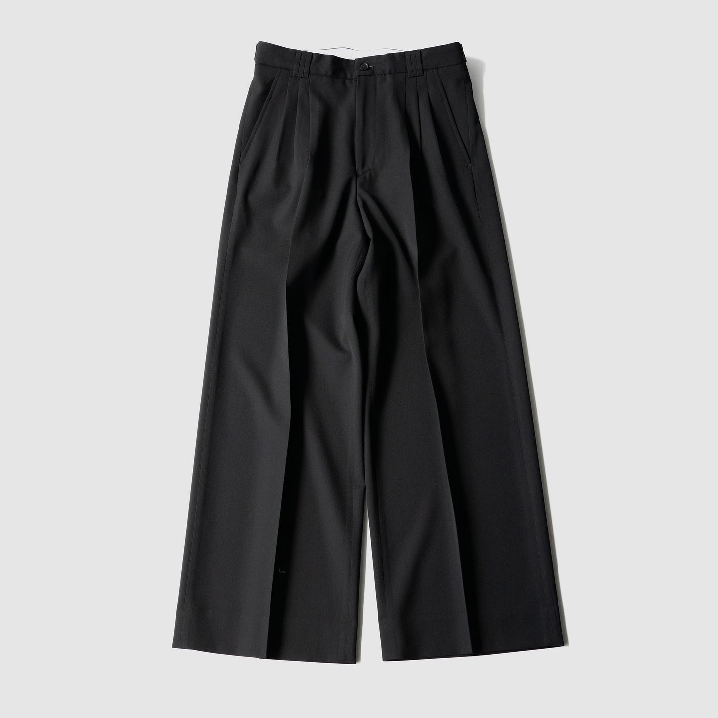 YOKE/ 3pleated Wide-leg Trousers "BLACK"