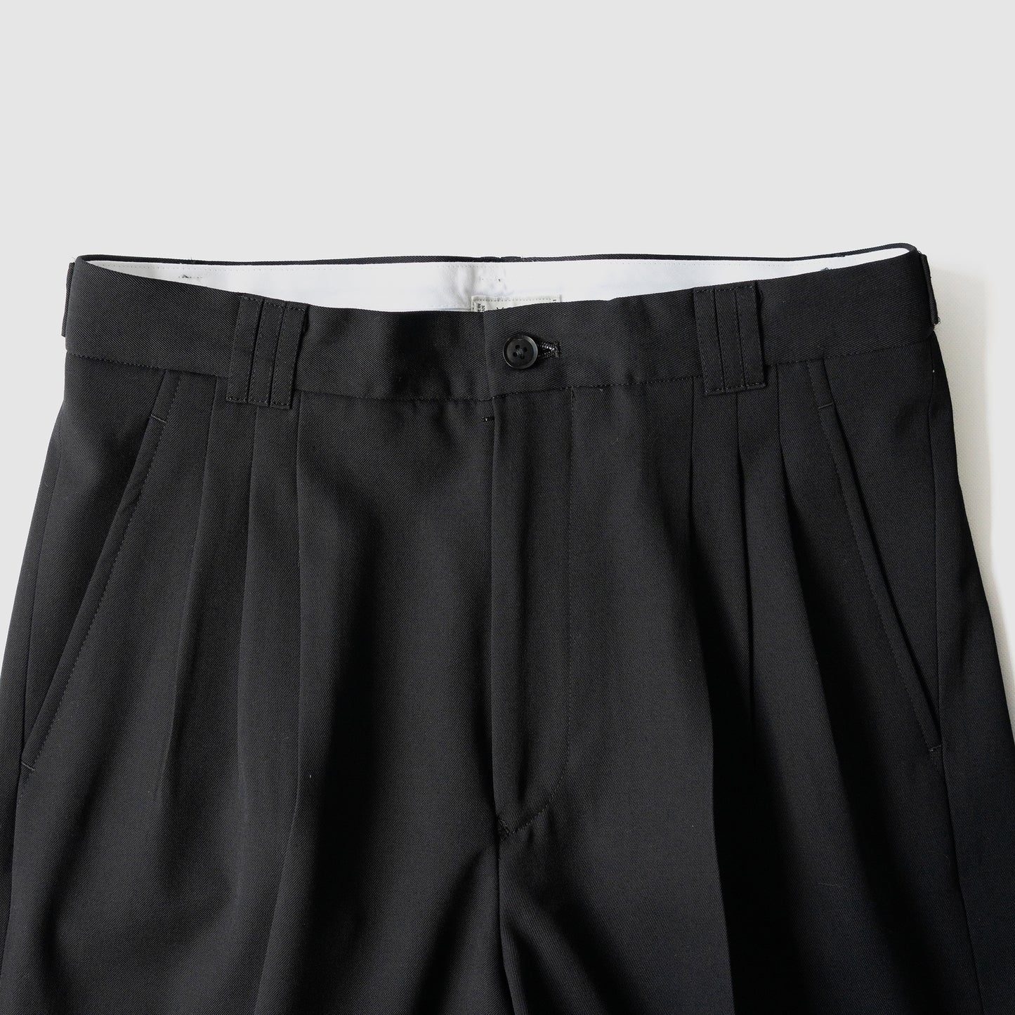 YOKE/ 3pleated Wide-leg Trousers "BLACK"