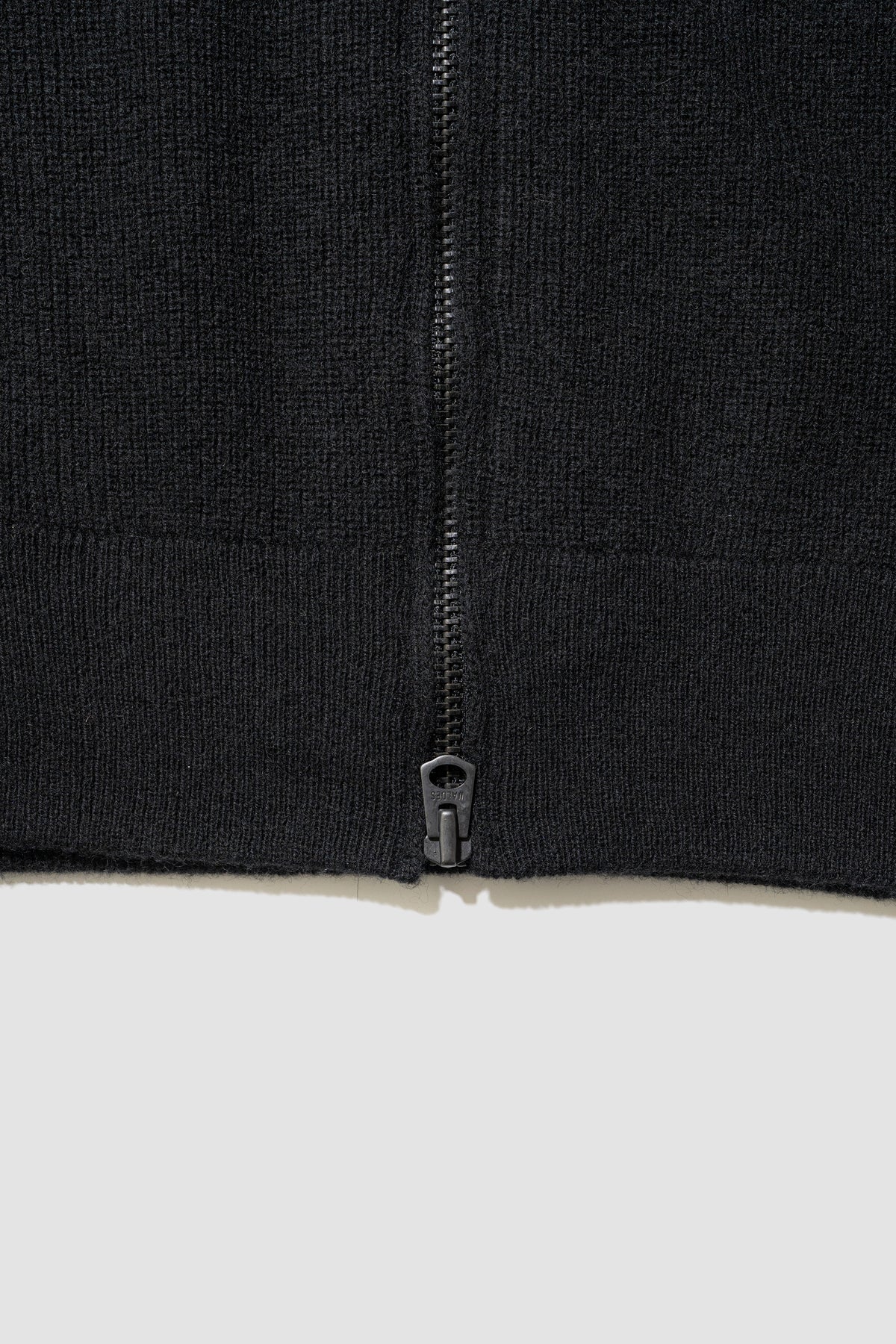 ANCELLM / FULL ZIPPED KNIT CARDIGAN "BLACK"