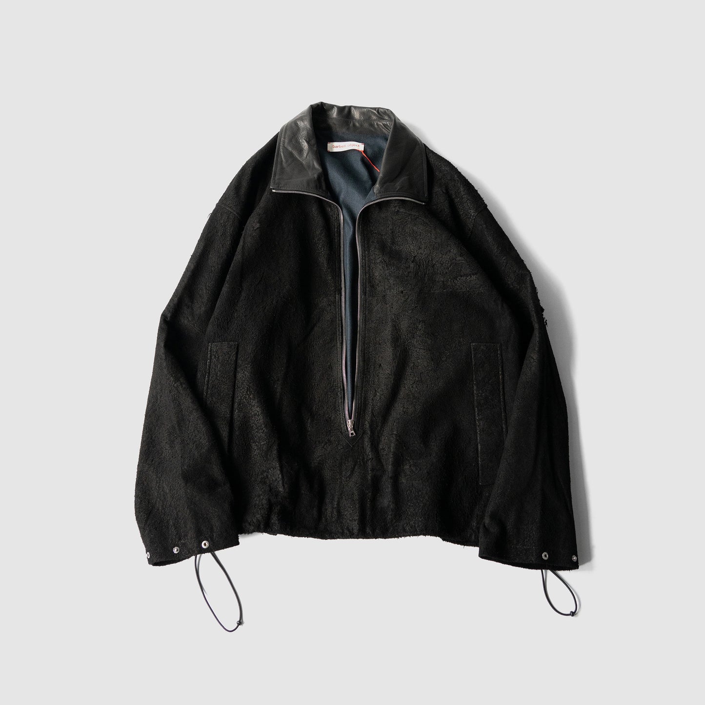 barbell object / nb hn top "black"