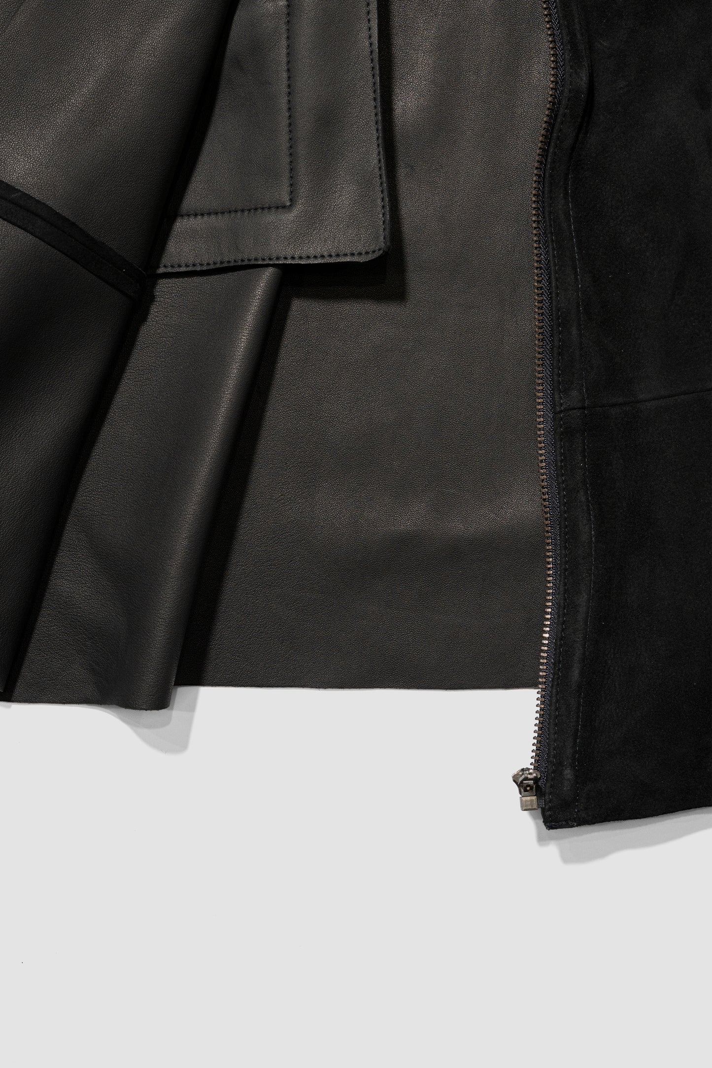 barbell object / leather jkt "black"