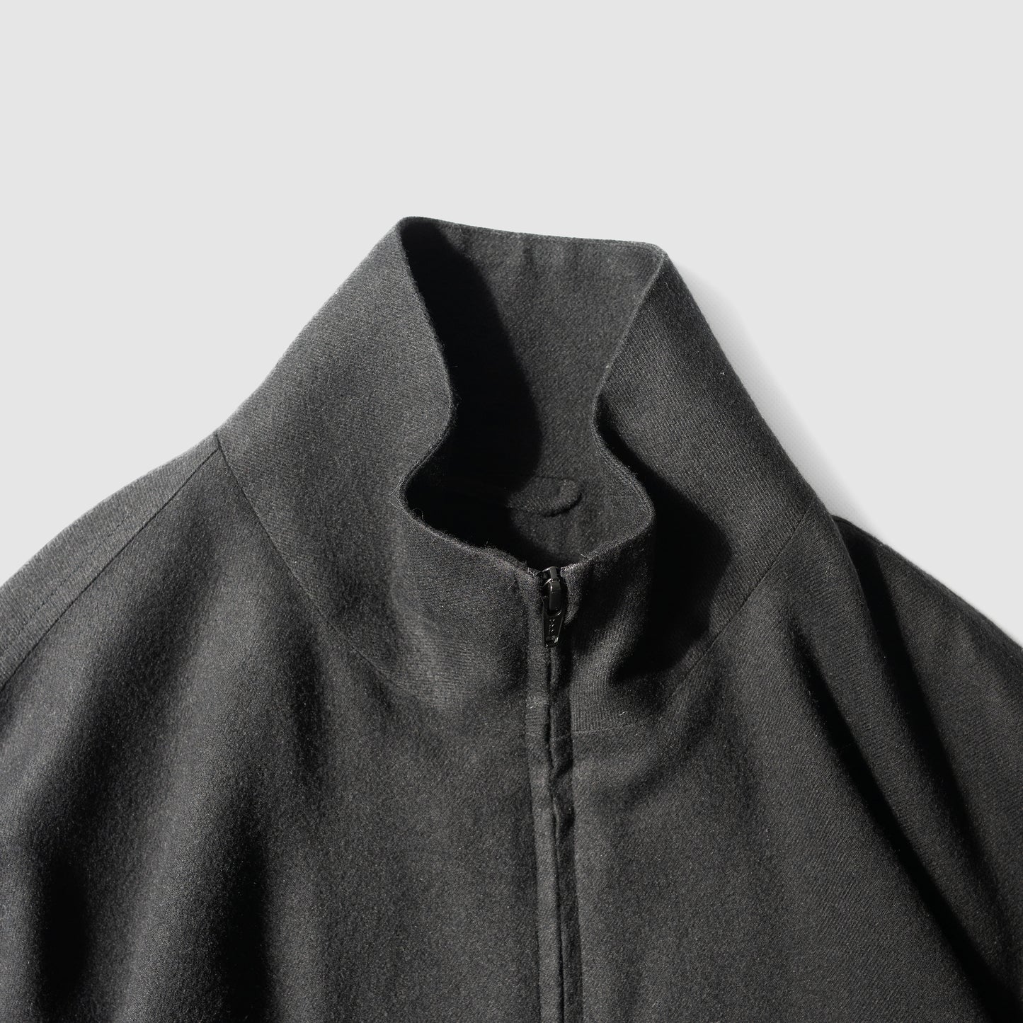 ssstein/ RAYON SILK FLANNEL SHIRRED LIGHT ZIP JACKET "BLACK"