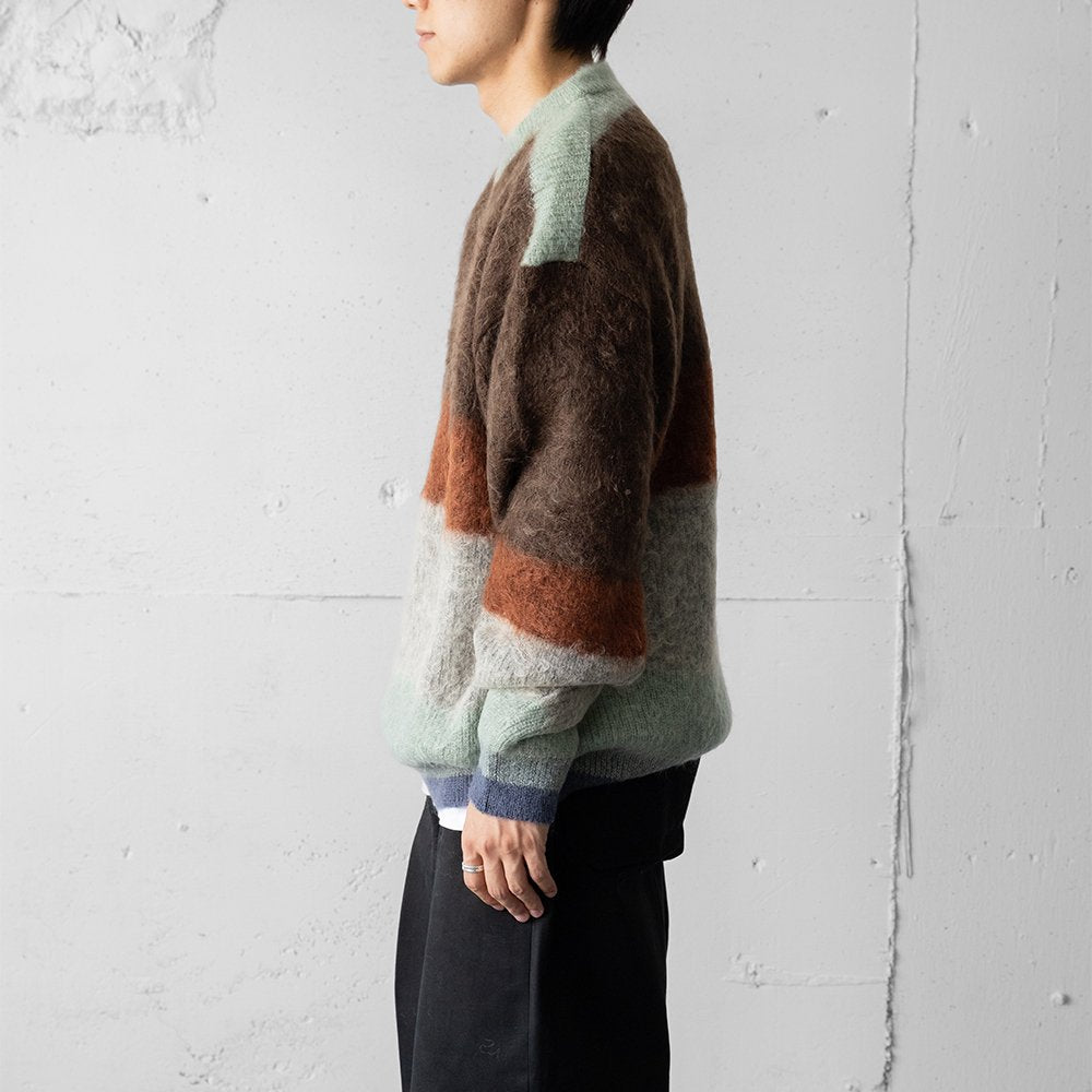 YOKE/ MOHAIR BORDER CREWNECK SWEATER "BROWN"