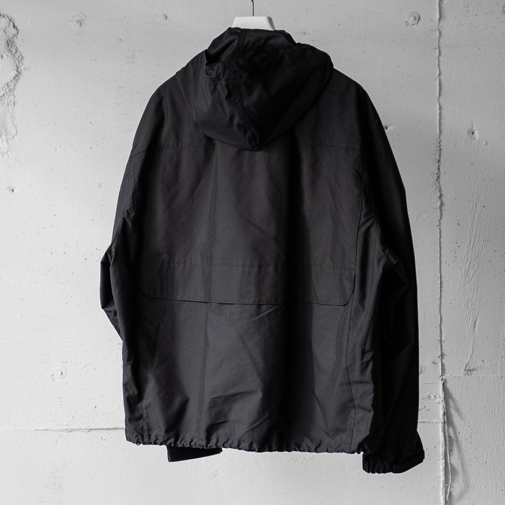 [40%OFF] ESSAY/ SLANT ZIP PARKA "Black"