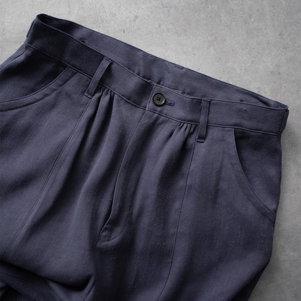 YOKE/ LINEN FRONT GATHER WIDE TROUSERS "FOG NAVY"