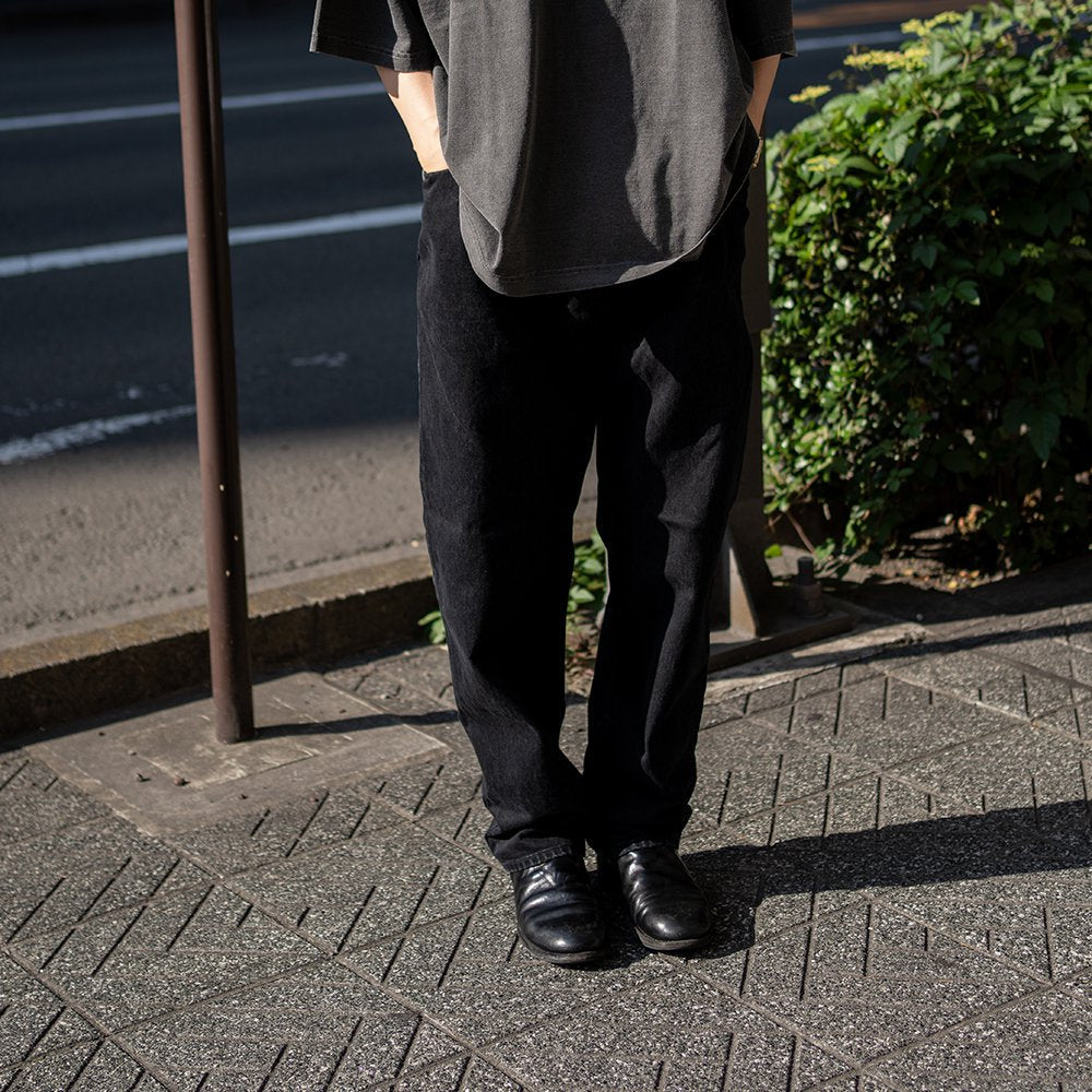 EVCON/ 5POCKET TUCK WIDE DENIM PANTS BIO "BLACK"