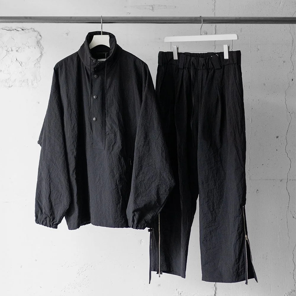 Blanc YM/ Crispy Nylon Anorak "Black"