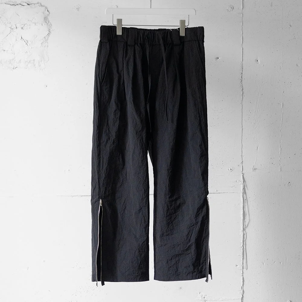 Blanc YM/ Crispy Nylon Zip Up Pants "Black"