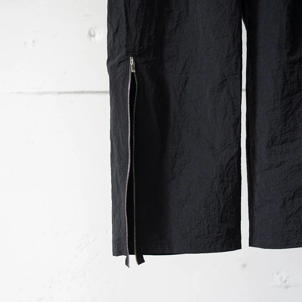 Blanc YM/ Crispy Nylon Zip Up Pants "Black"