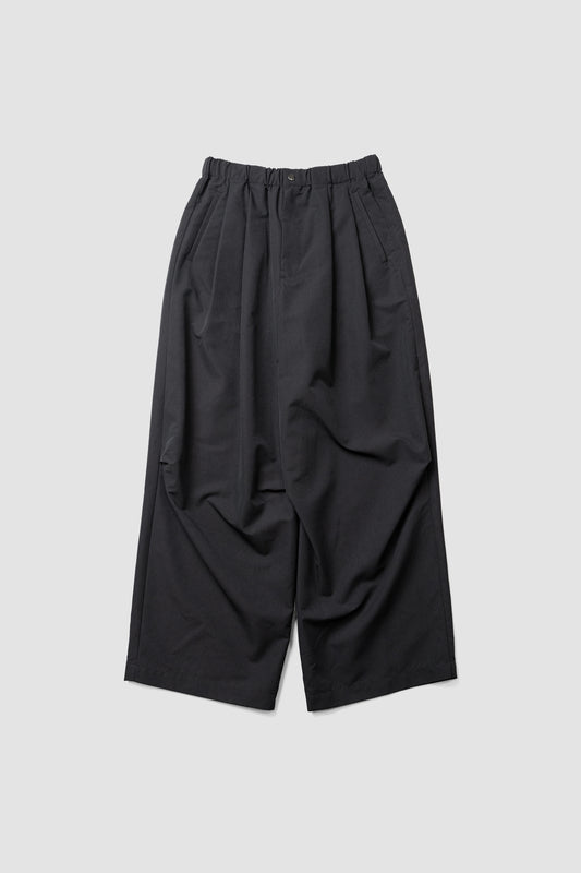 Antwort / SMOOTH TAFTA DRAPE TUCK PANTS "BLACK"