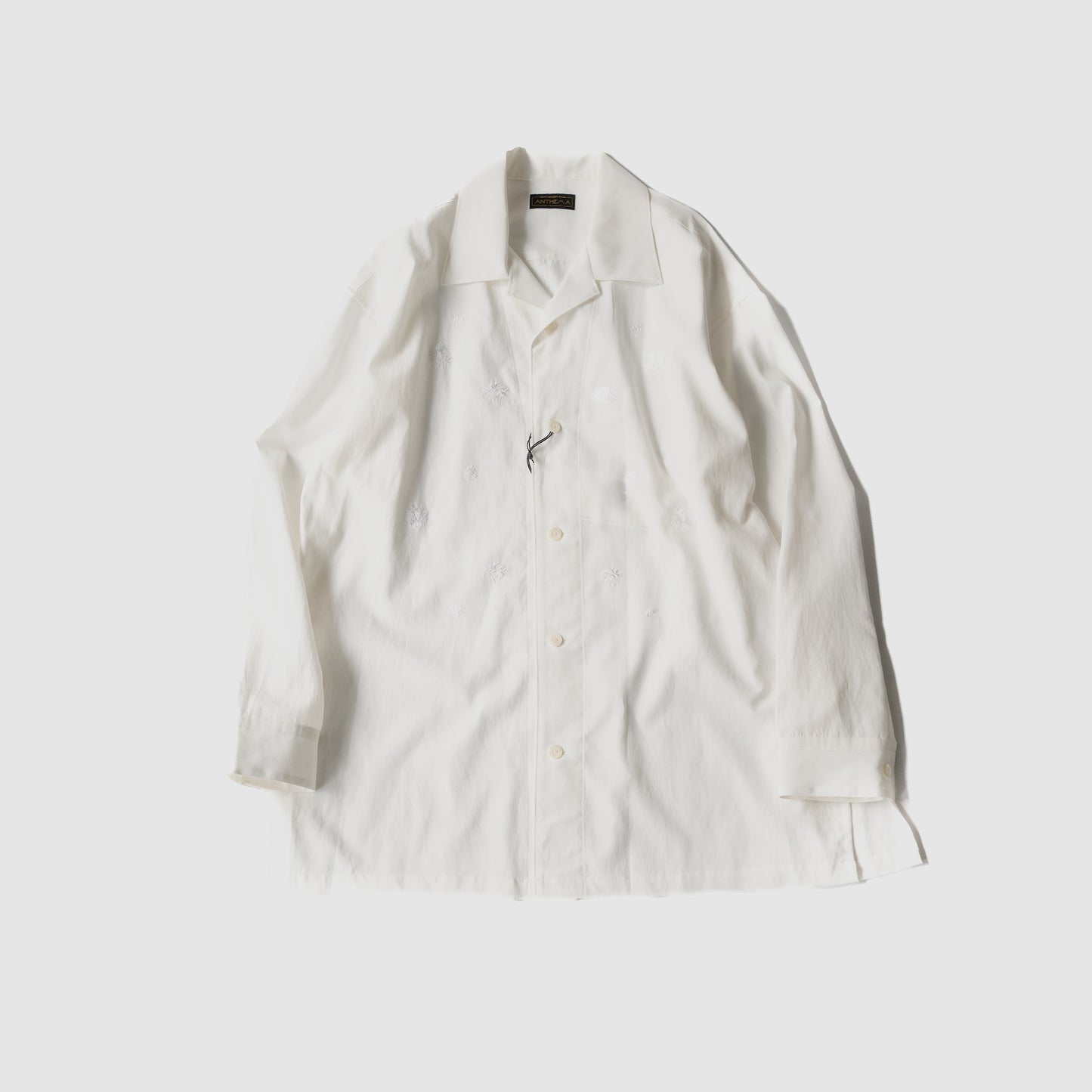 ANTHEM A/ TINY EMBROIDERY OVER SIZE SHIRTS "white"