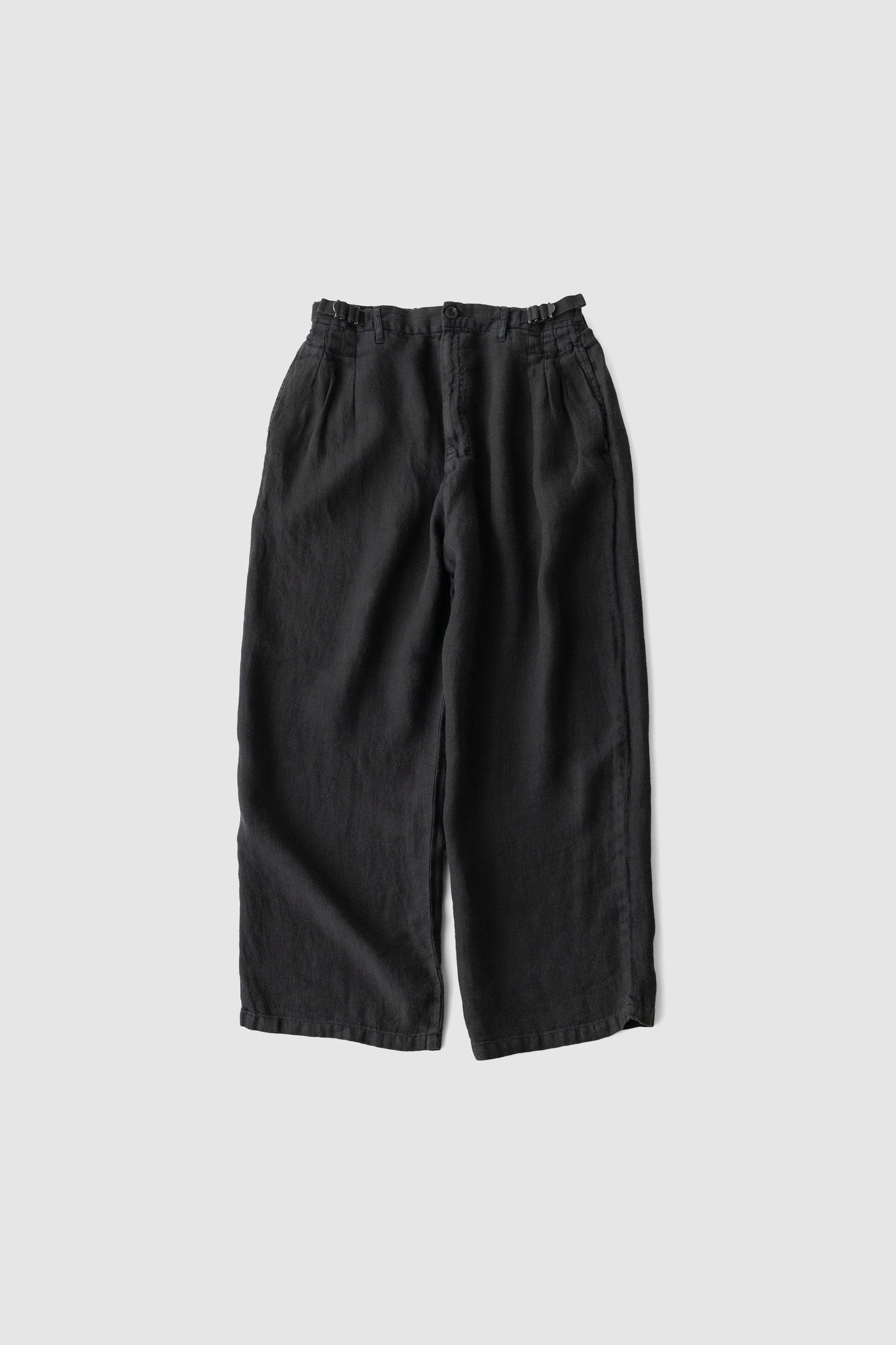 ANCELLM / BELTED LINEN TUCK SLACKS "BLACK"