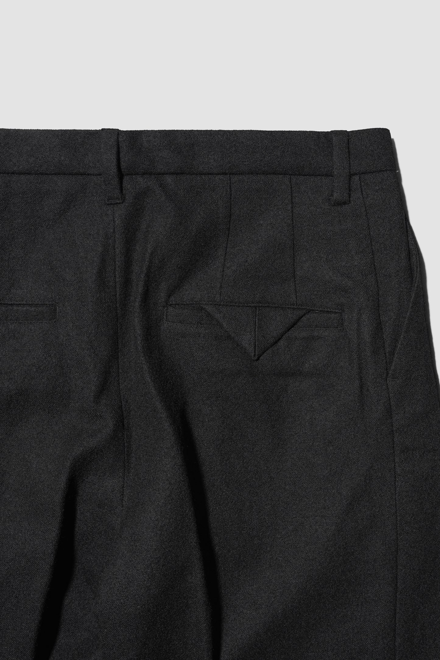 ANCELLM / WOOL SLACKS "BLACK"