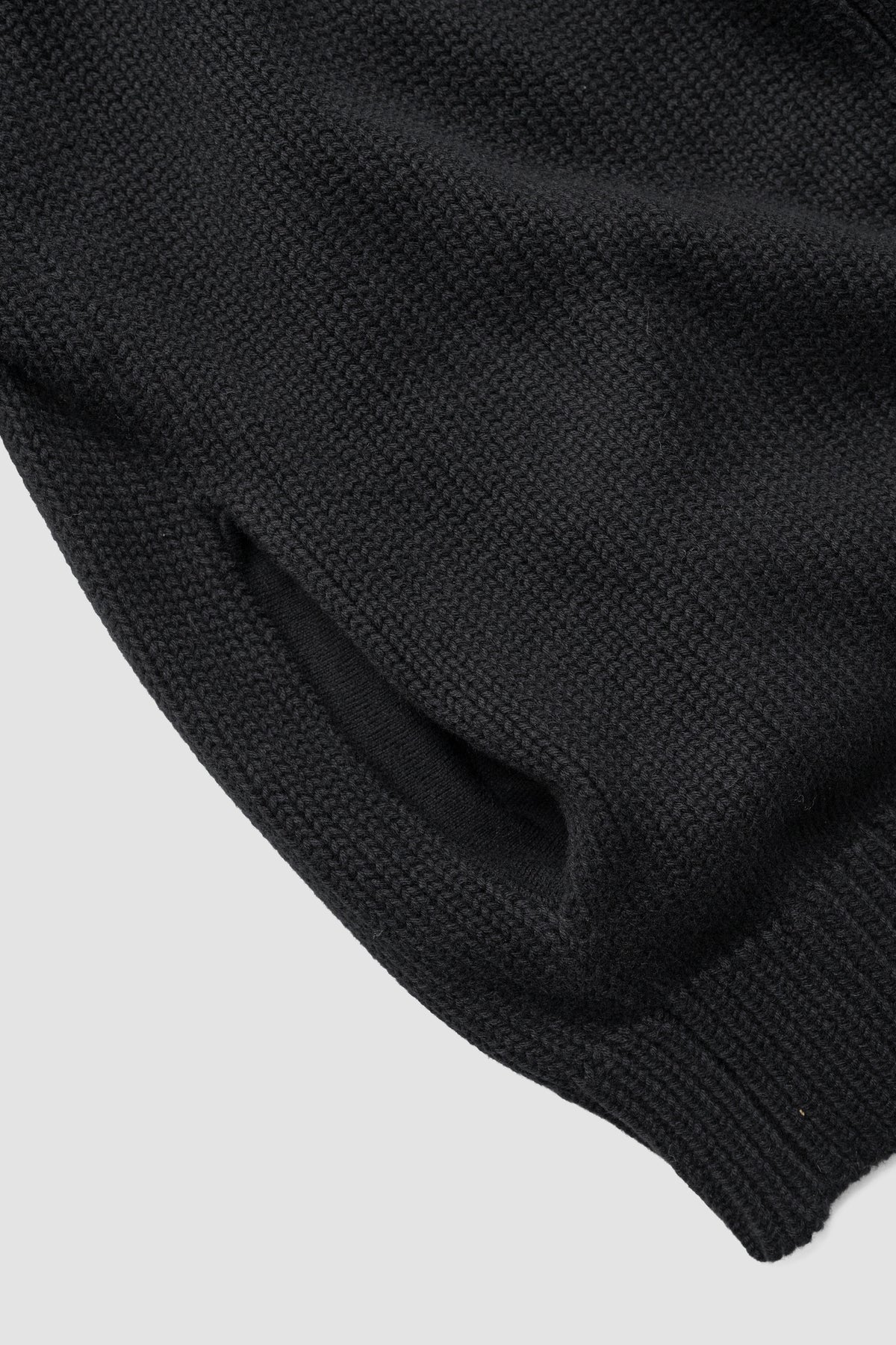 Afiit / CREW NECK CARDIGAN   "BLACK"