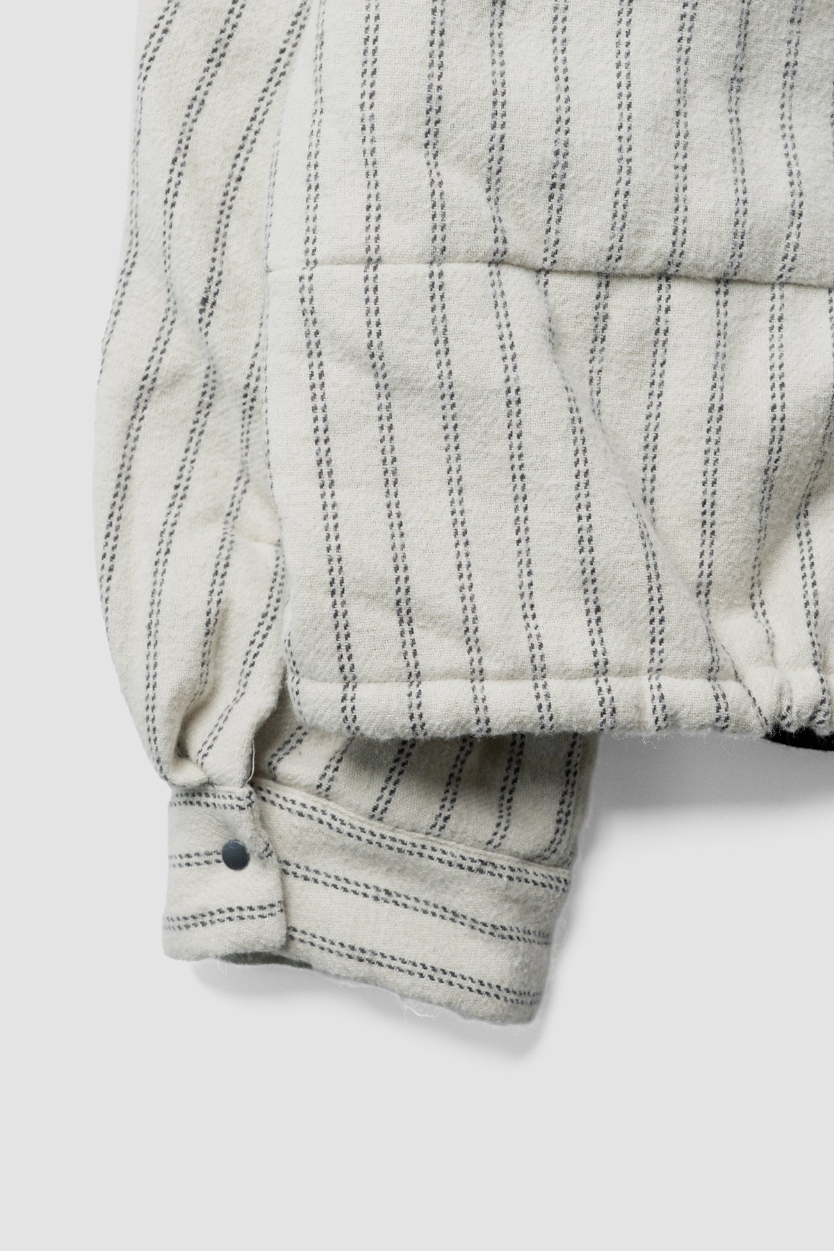 ANCELLM / STRIPE PADDED SHIRT "IVORY"