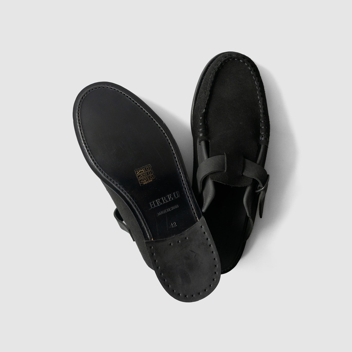 HEREU/ Barraca Suede "BLACK"