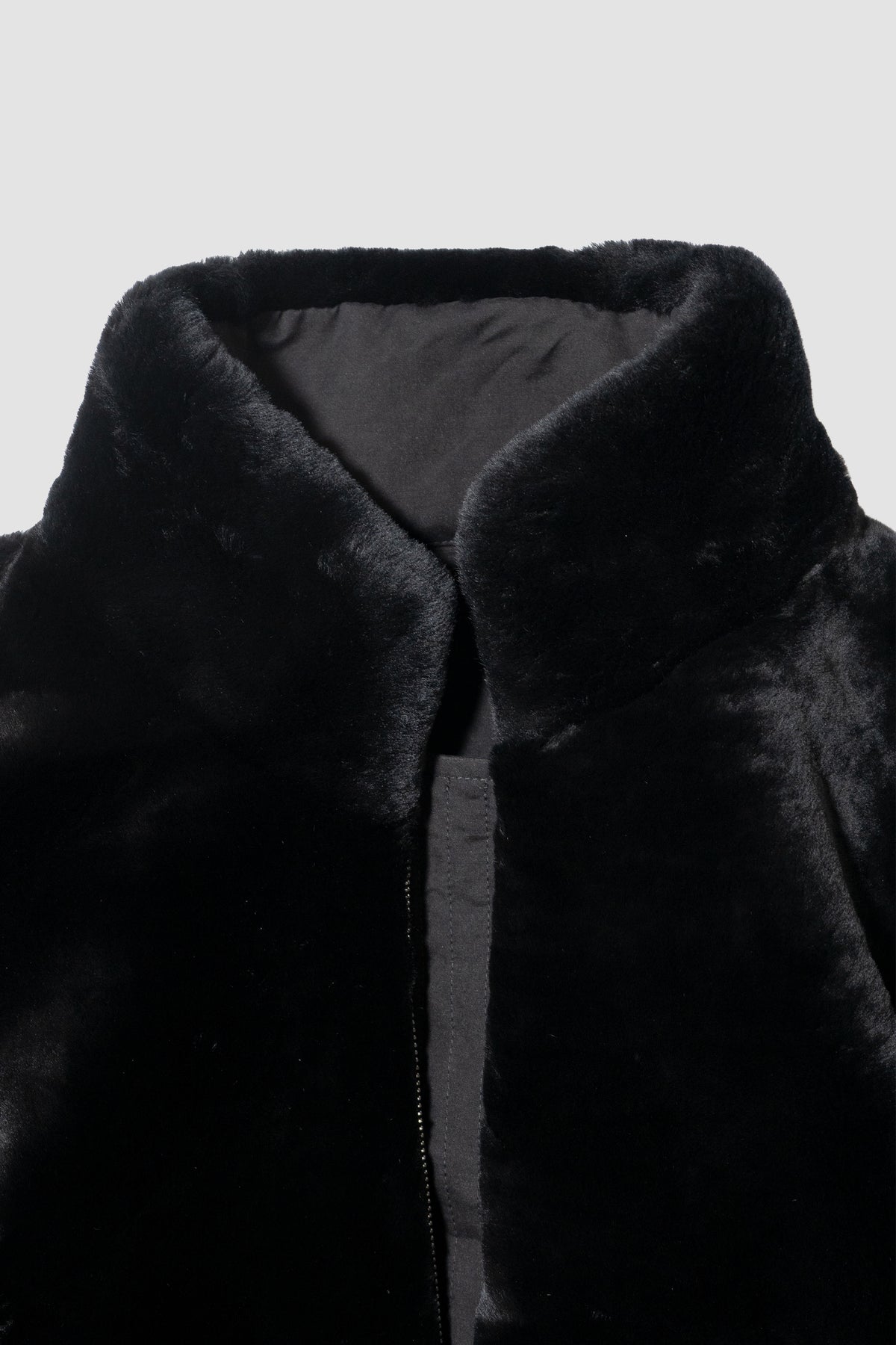 ssstein/ MOUTON INNER REVERSIBLE PADDED JACKET "BLACK"
