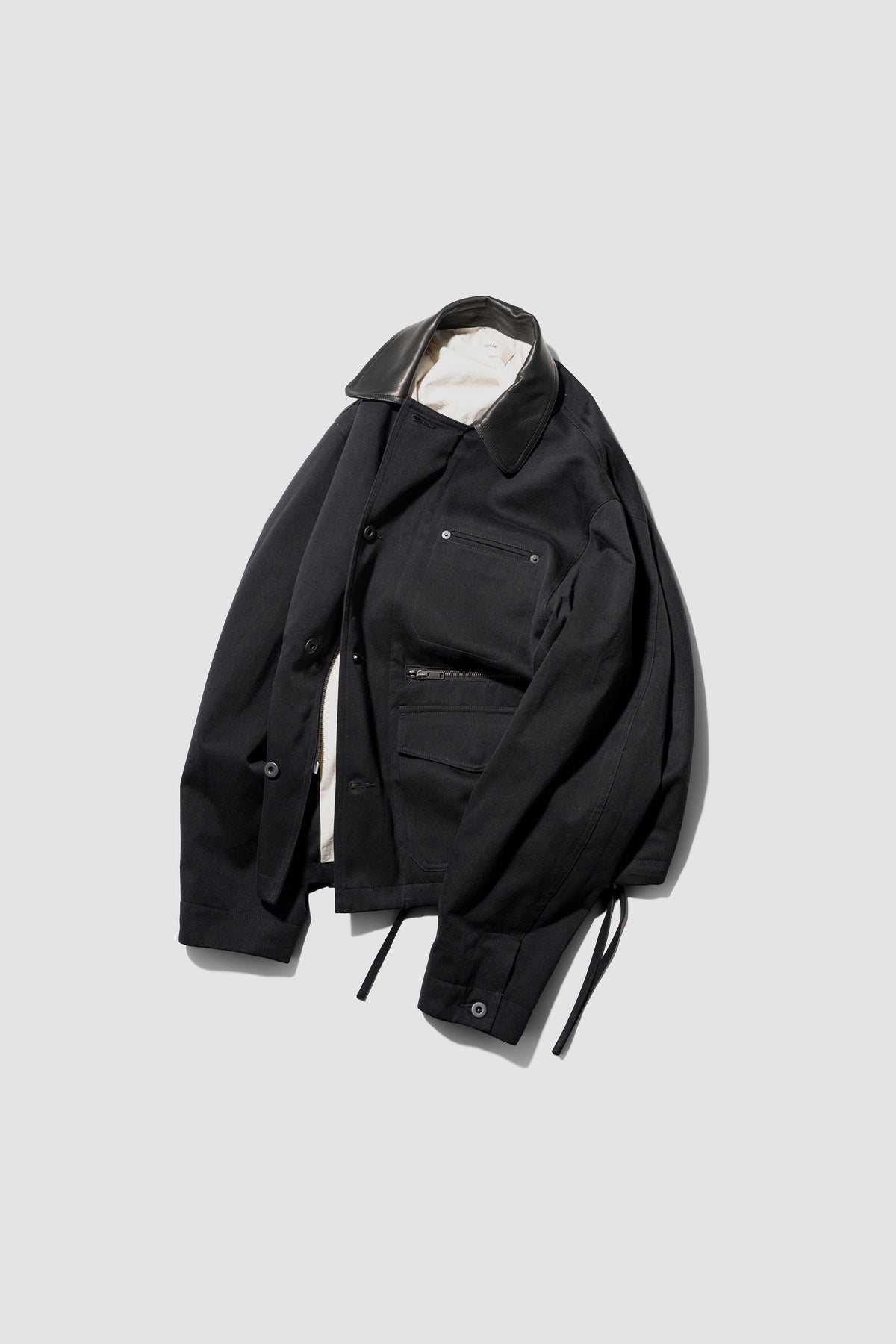 VUJA DÉ / Teo Utility Jacket in Cotton/Cashmere/Silk "Black"