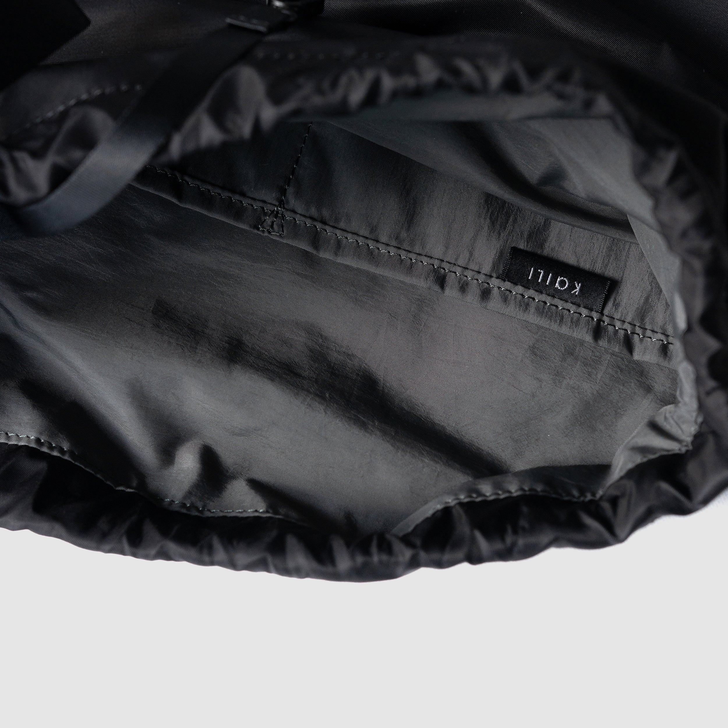 KaILI(カイリ)/ BIG KIWI 