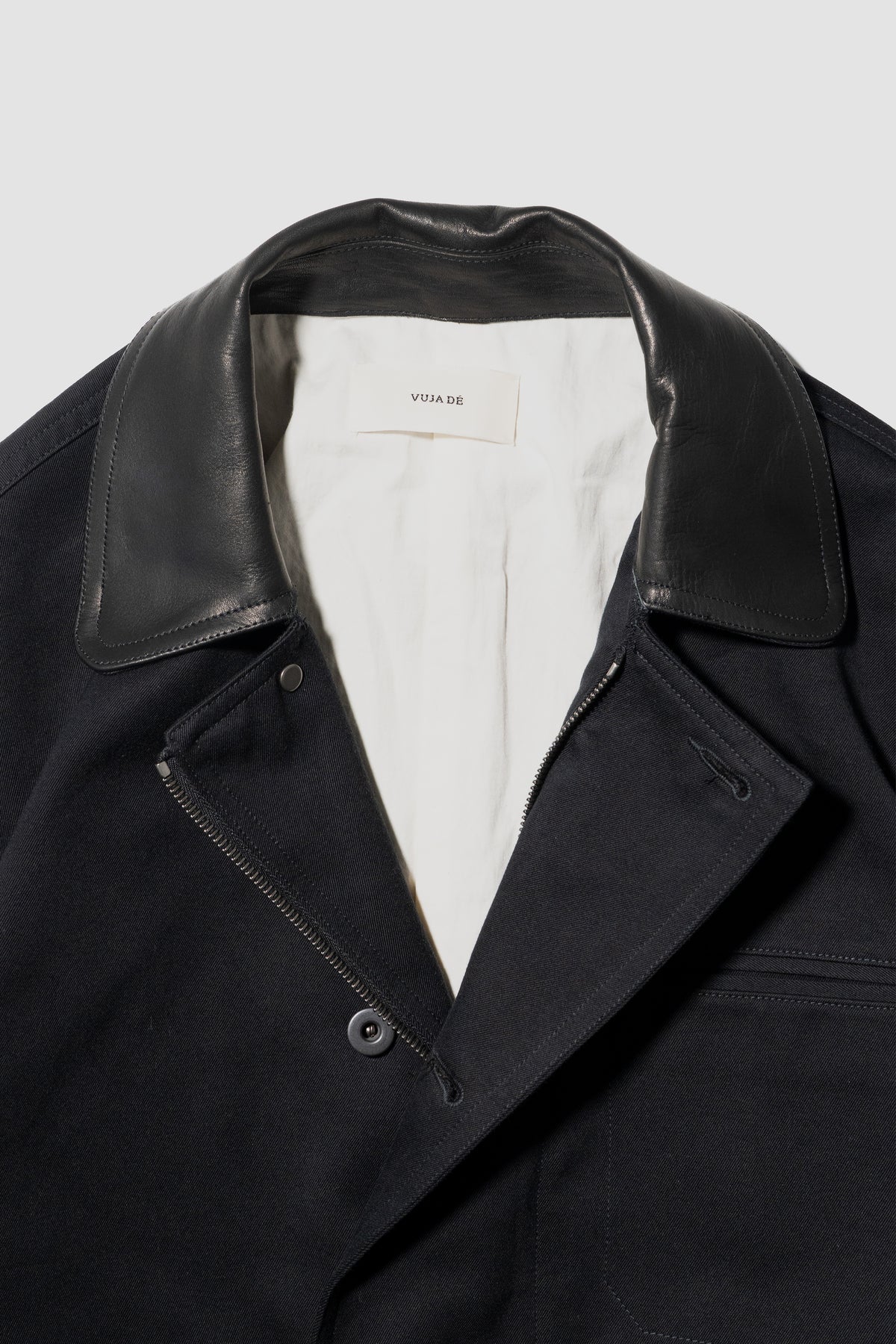 VUJA DÉ / Teo Utility Jacket in Cotton/Cashmere/Silk "Black"