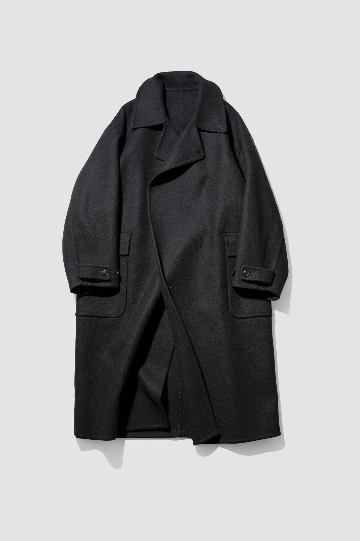 YOKE/ Wool Cashmere Double Breasted Rever Coat "BLACK"