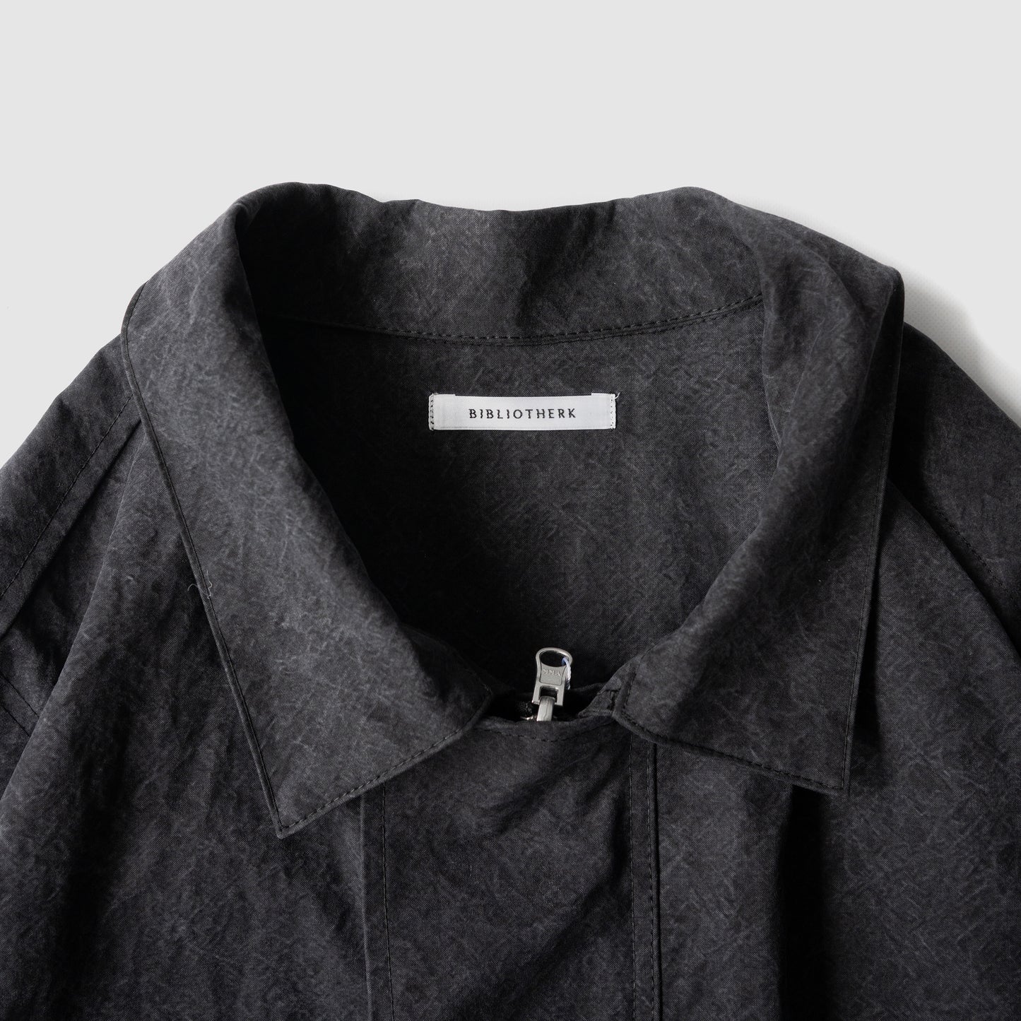 BIBLIOTHERK /  REVERSIBLE JACKET "BLACK"
