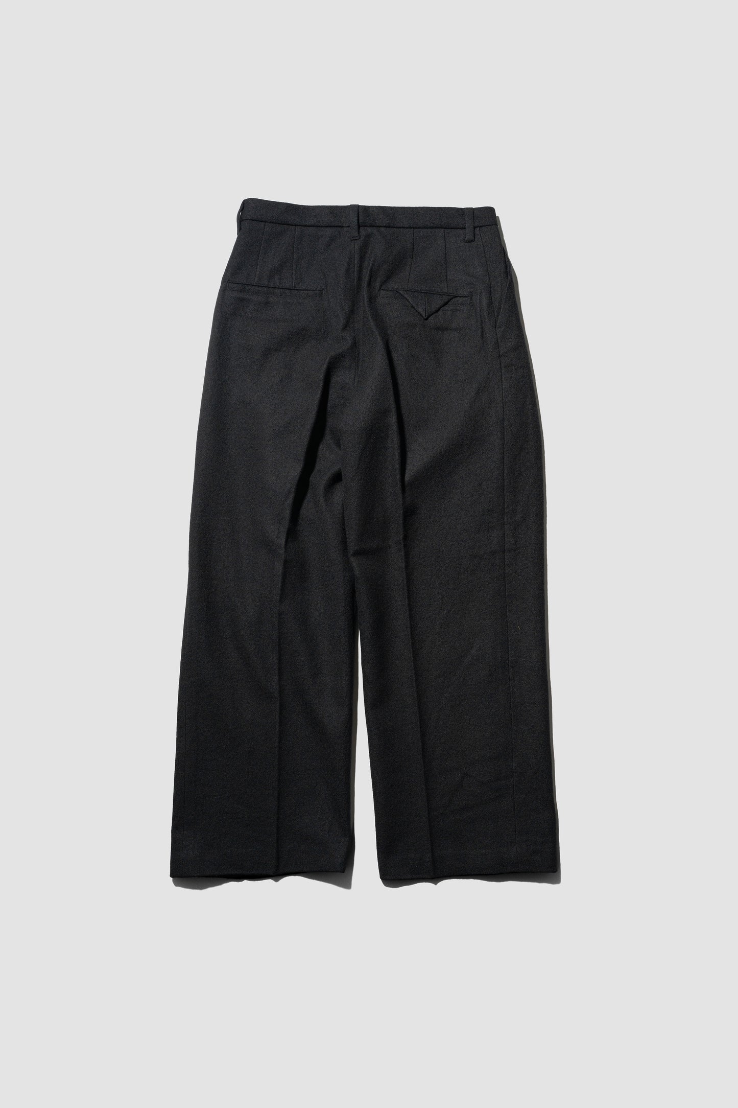 ANCELLM / WOOL SLACKS "BLACK"